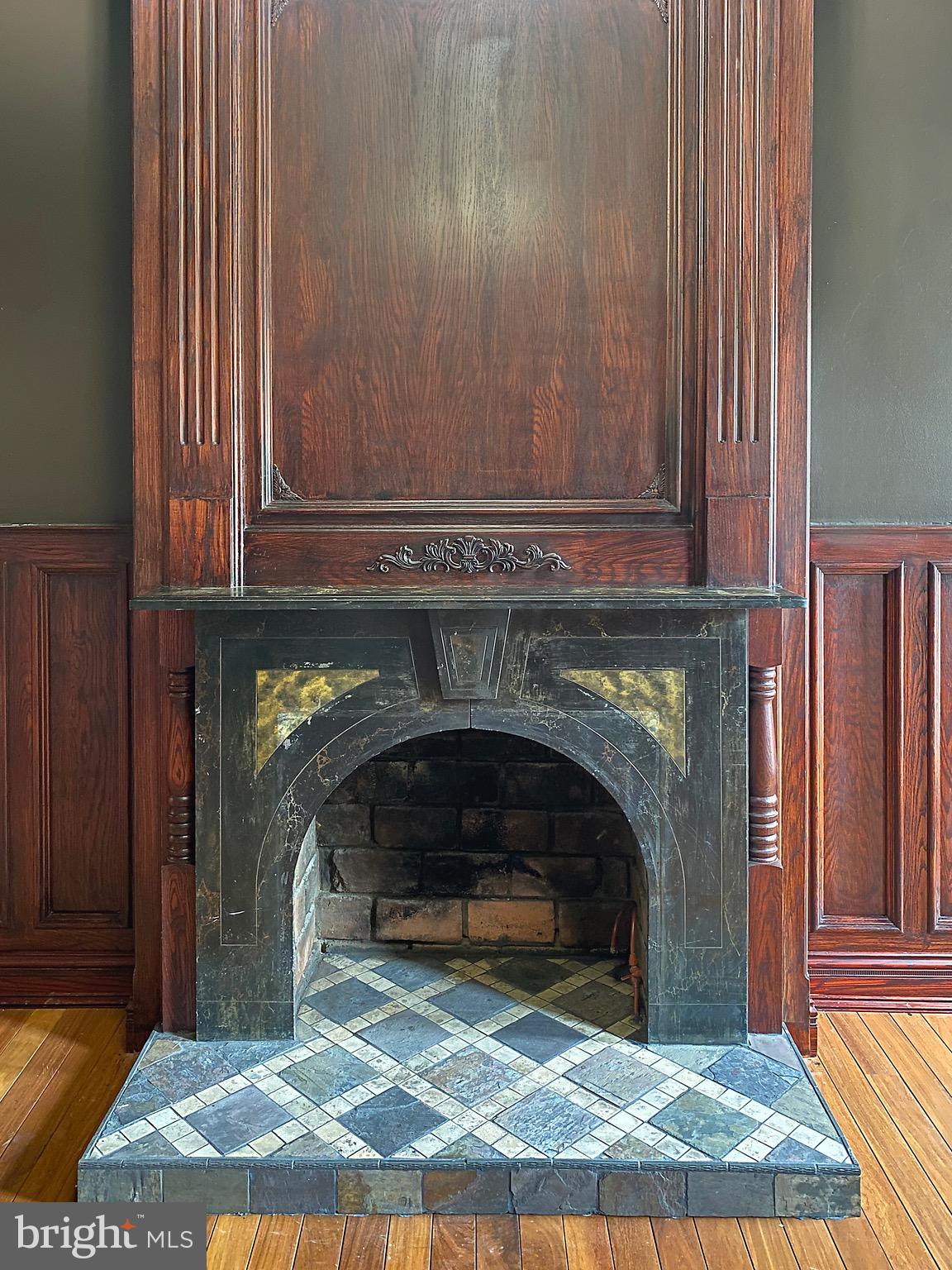 CHARLES VILLAGE - Residential