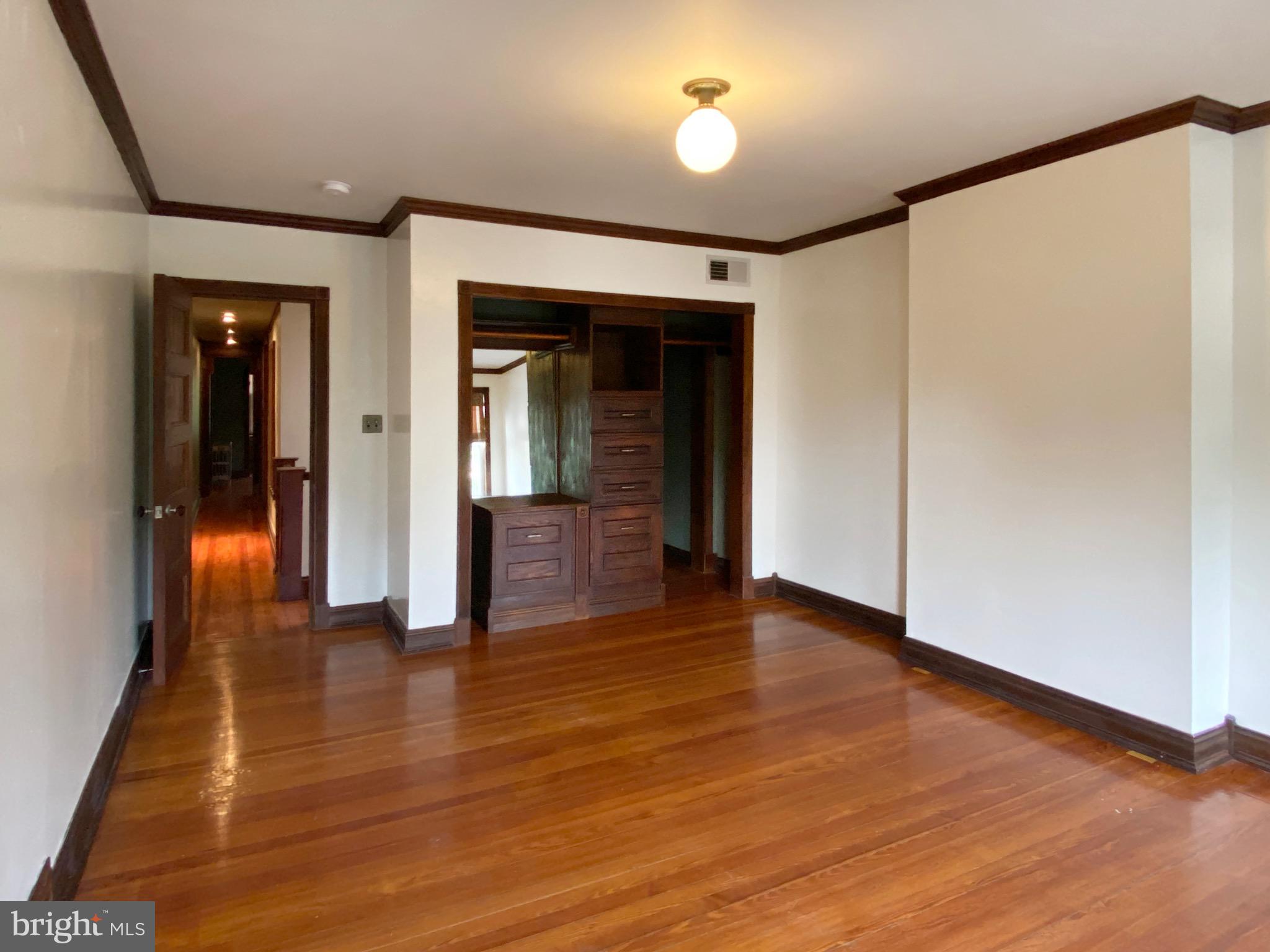 CHARLES VILLAGE - Residential