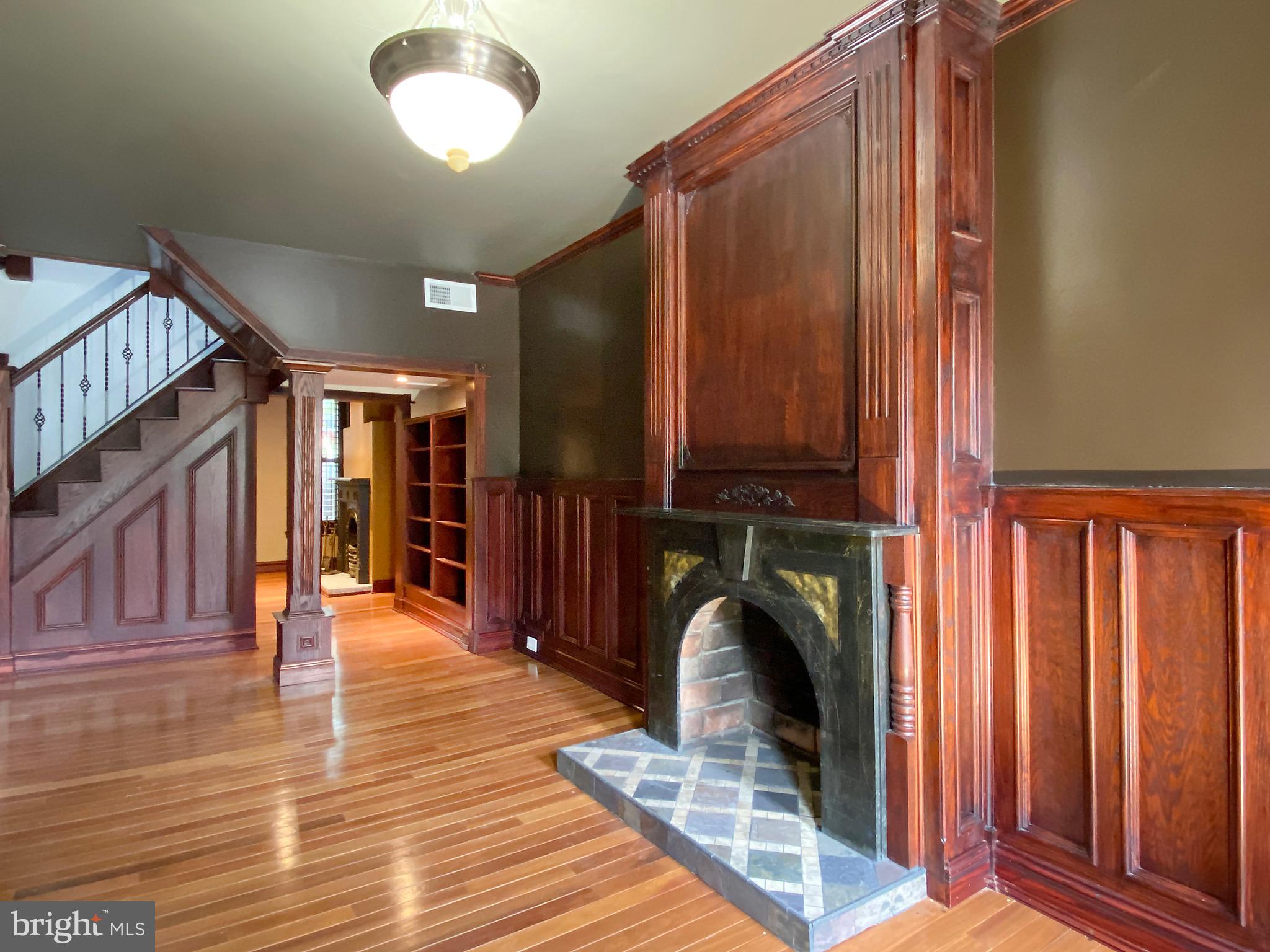 CHARLES VILLAGE - Residential