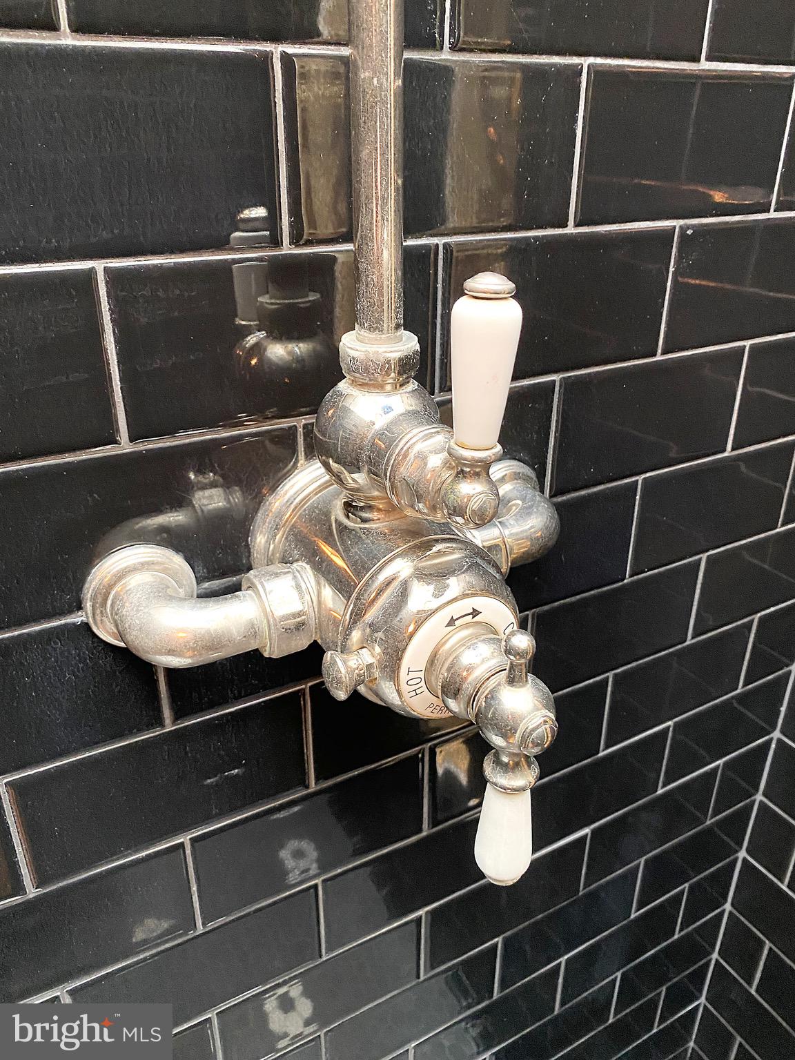 CHARLES VILLAGE - Residential