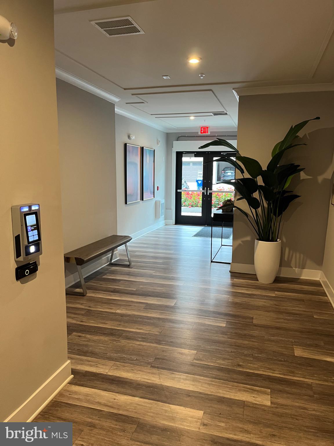 TALL OAKS - Residential Lease