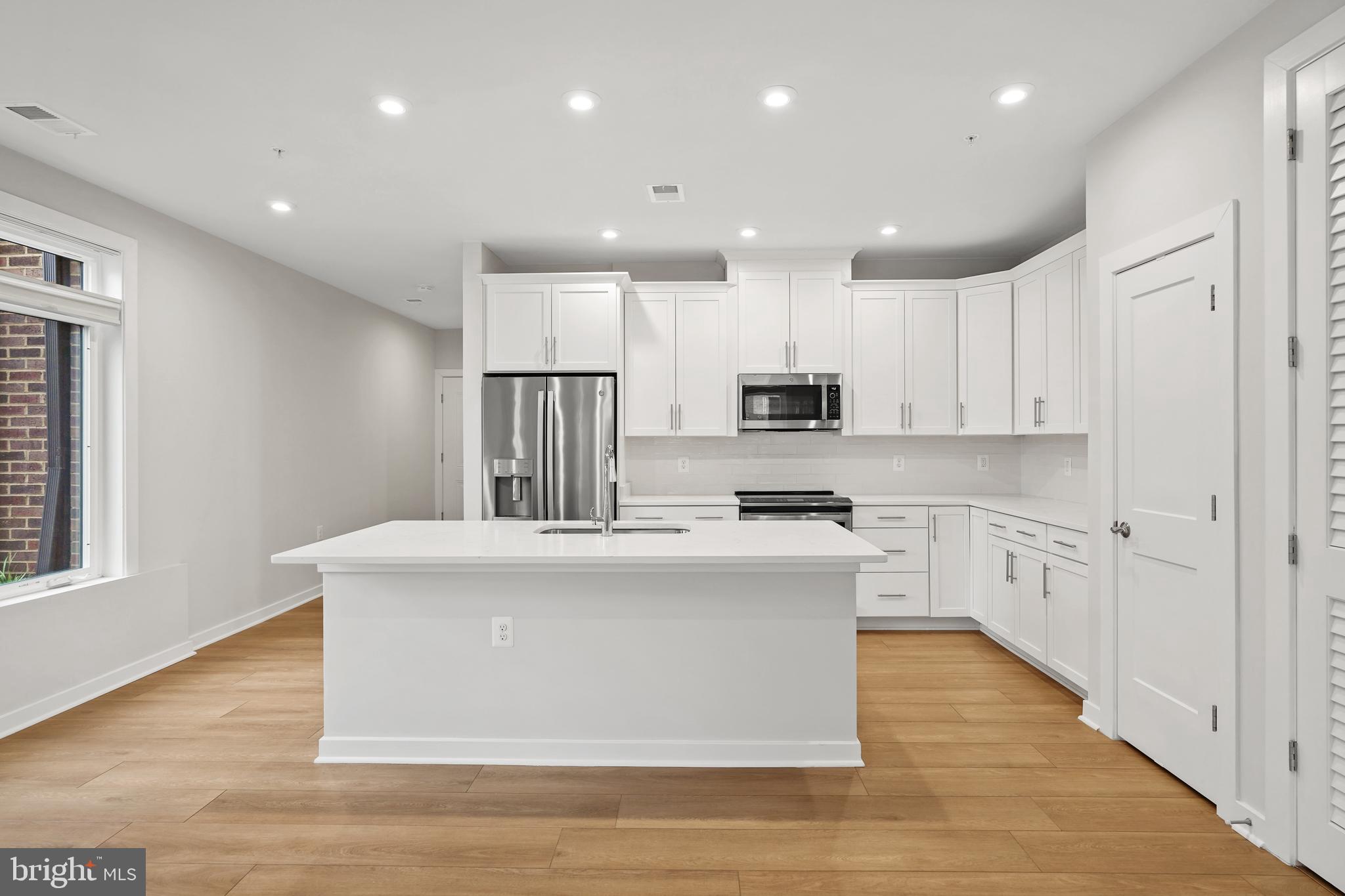 1675 BANDIT LOOP 107B