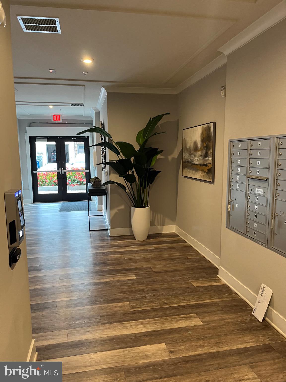 TALL OAKS - Residential Lease