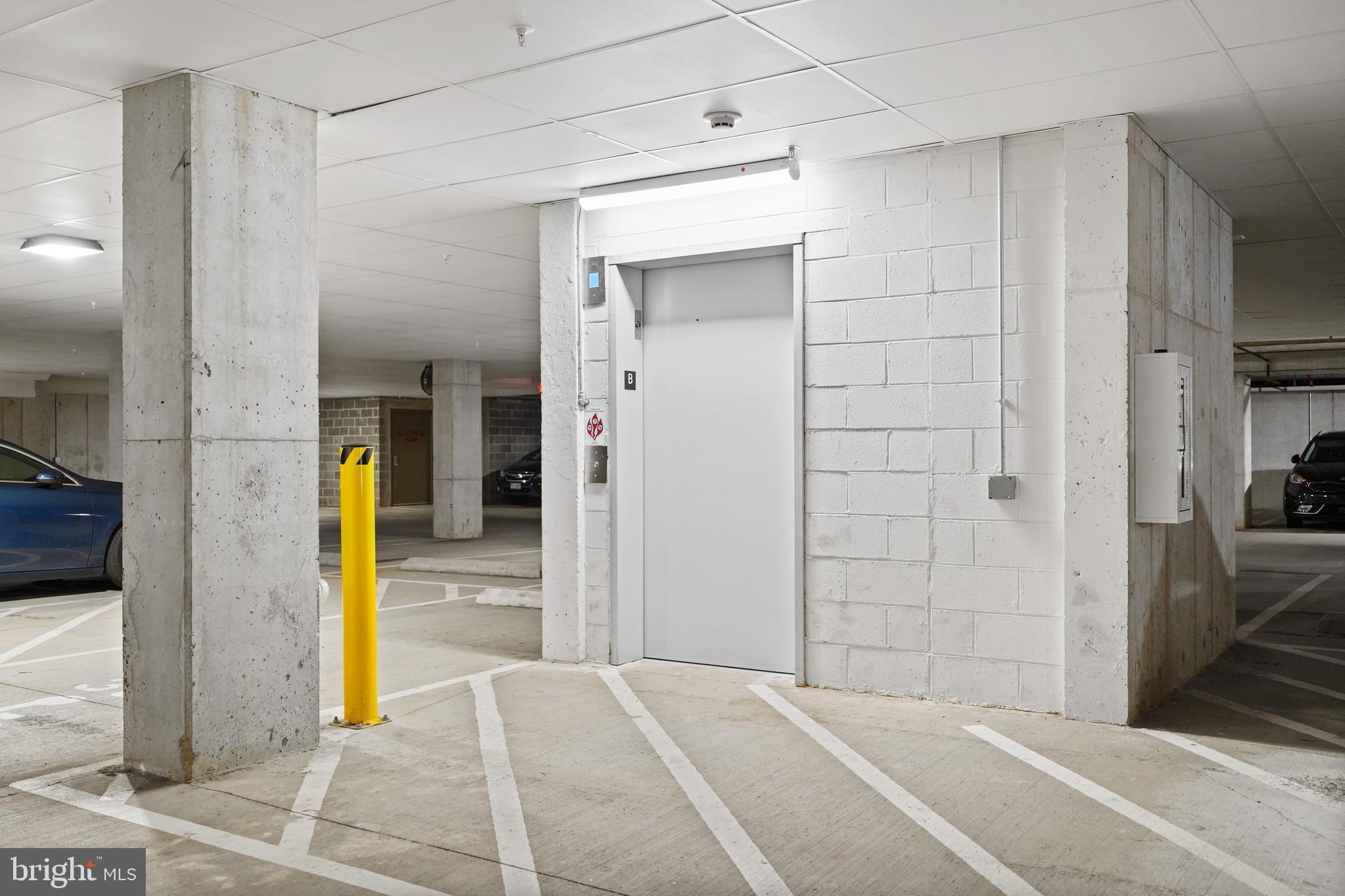 TALL OAKS - Residential Lease