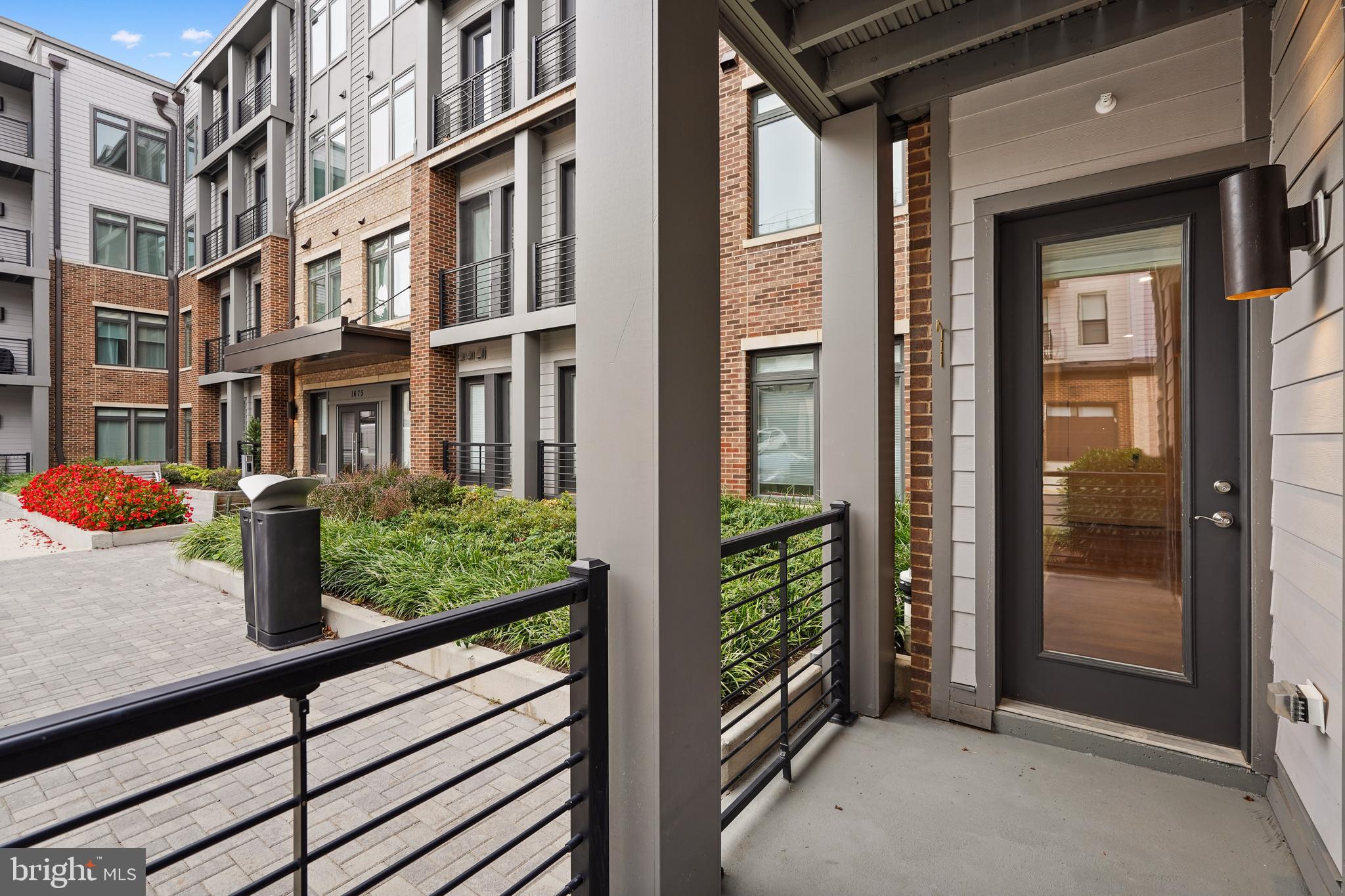 TALL OAKS - Residential Lease