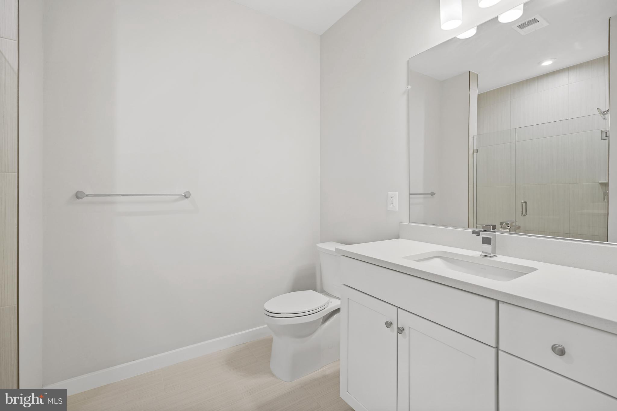 TALL OAKS - Residential Lease