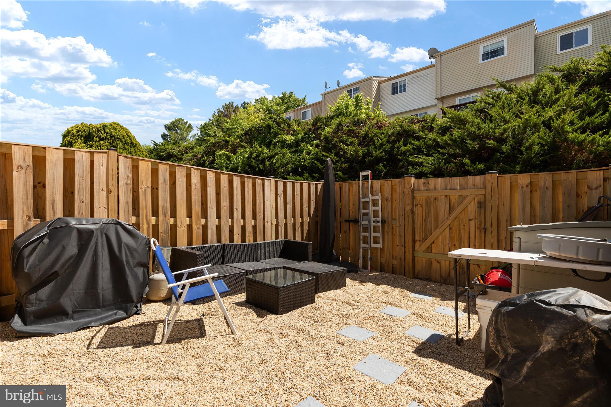 NEWINGTON FOREST - Residential