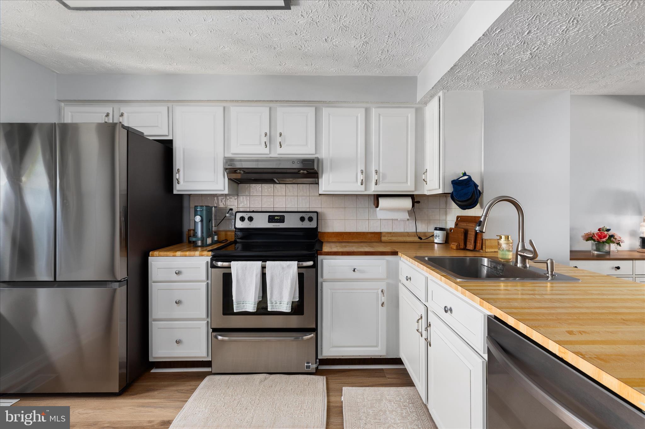 NEWINGTON FOREST - Residential