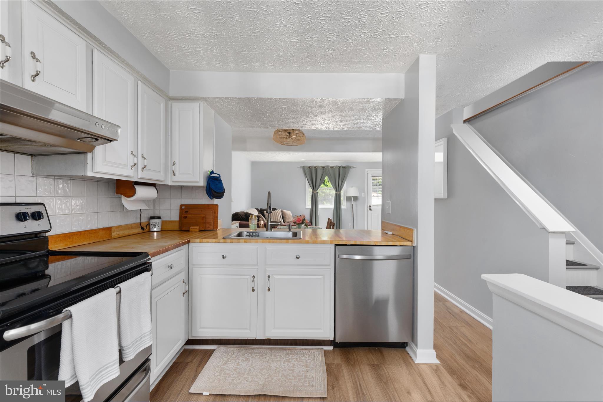 NEWINGTON FOREST - Residential