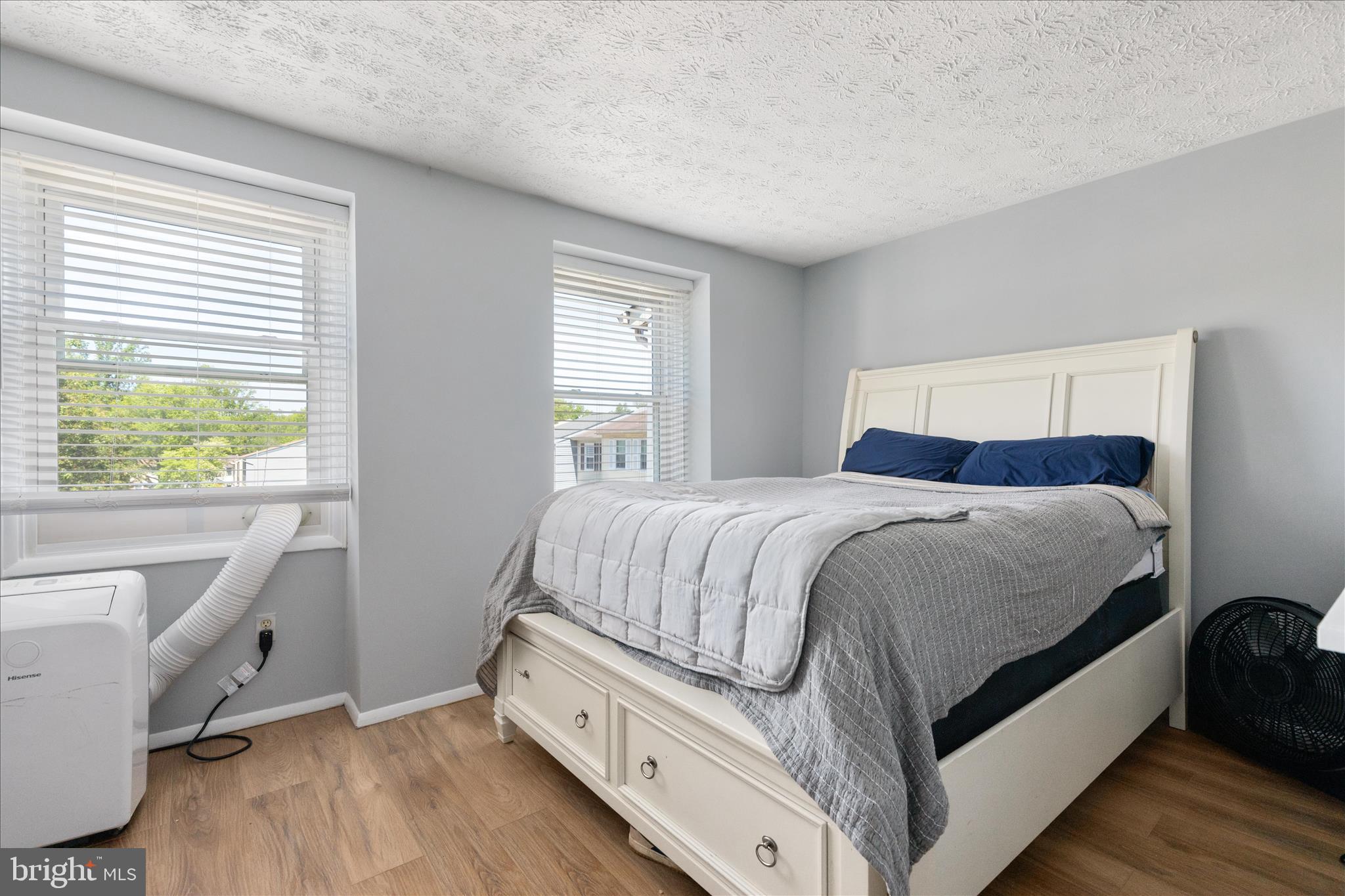 NEWINGTON FOREST - Residential