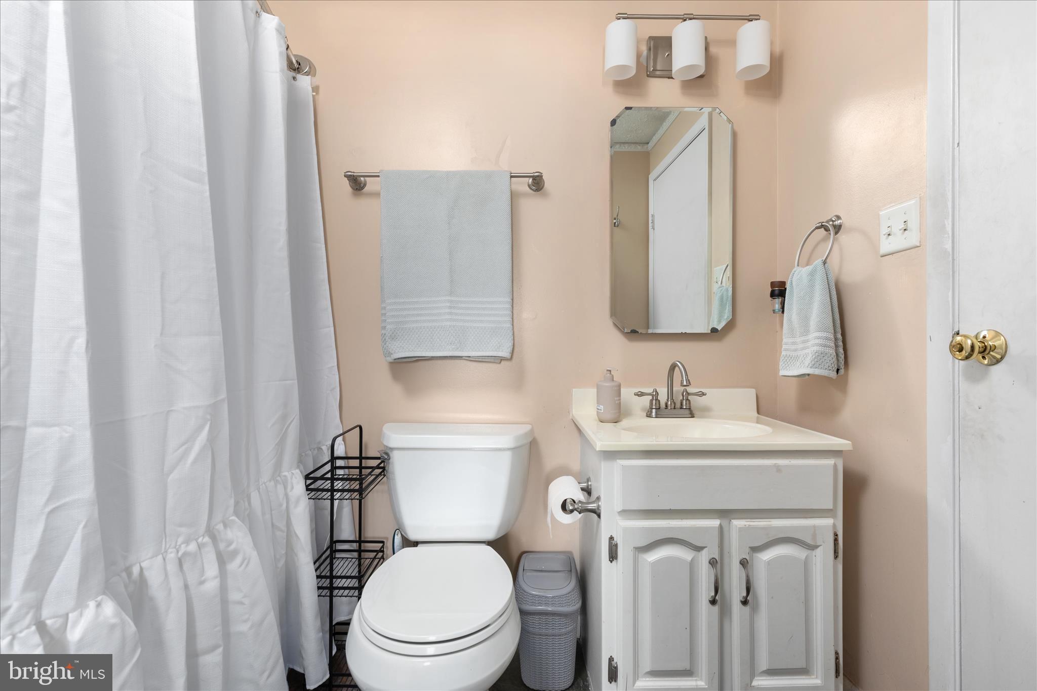 NEWINGTON FOREST - Residential