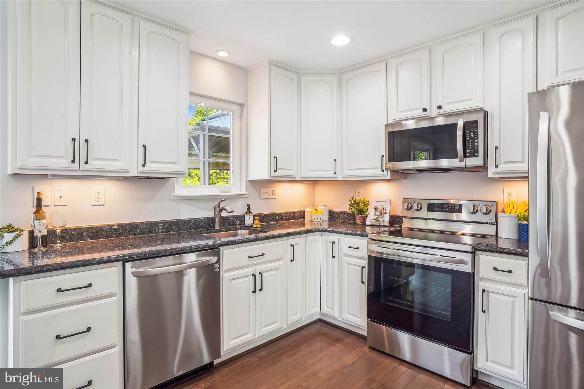 HILLTOP - Residential