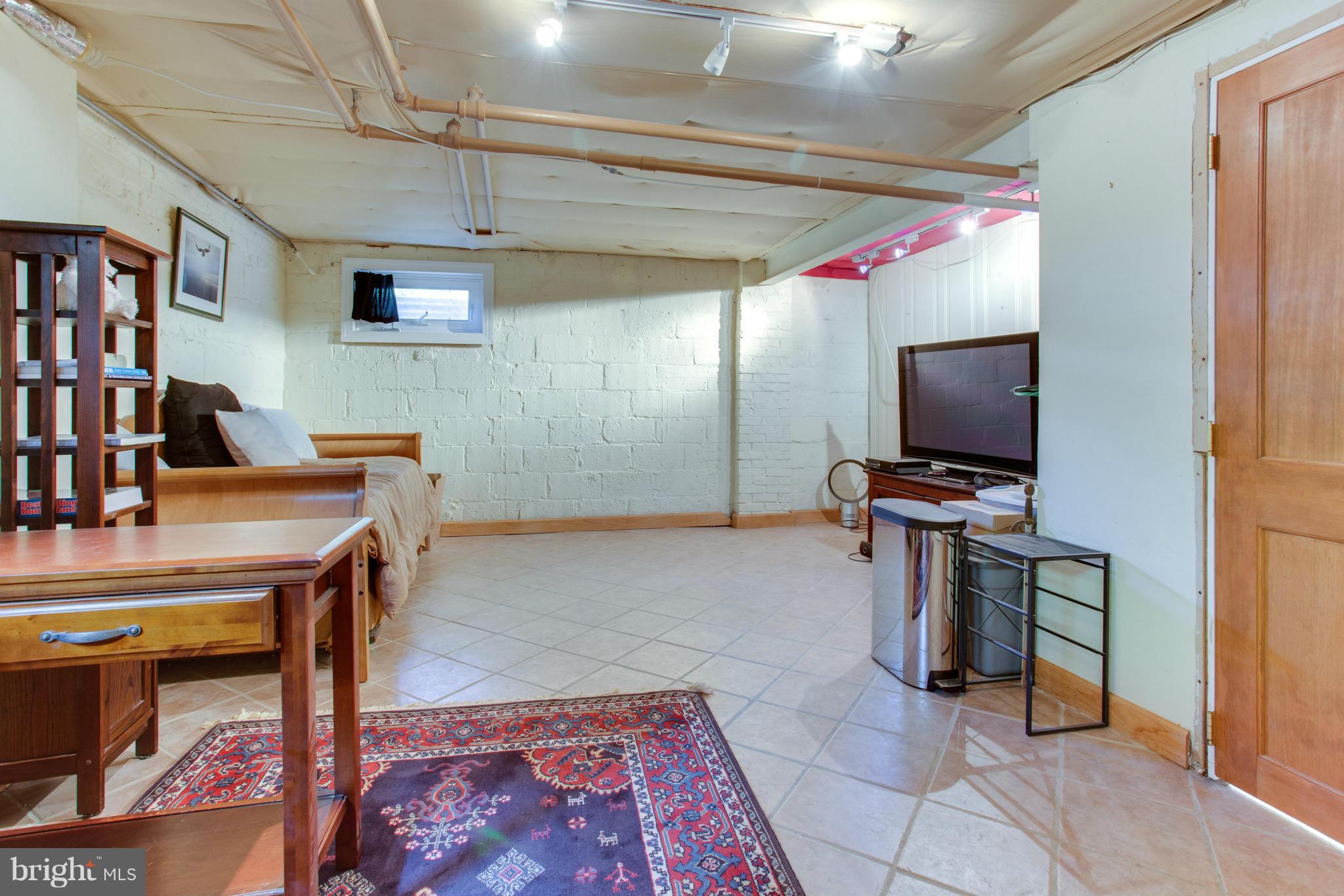 ROSEDALE PARK - Residential