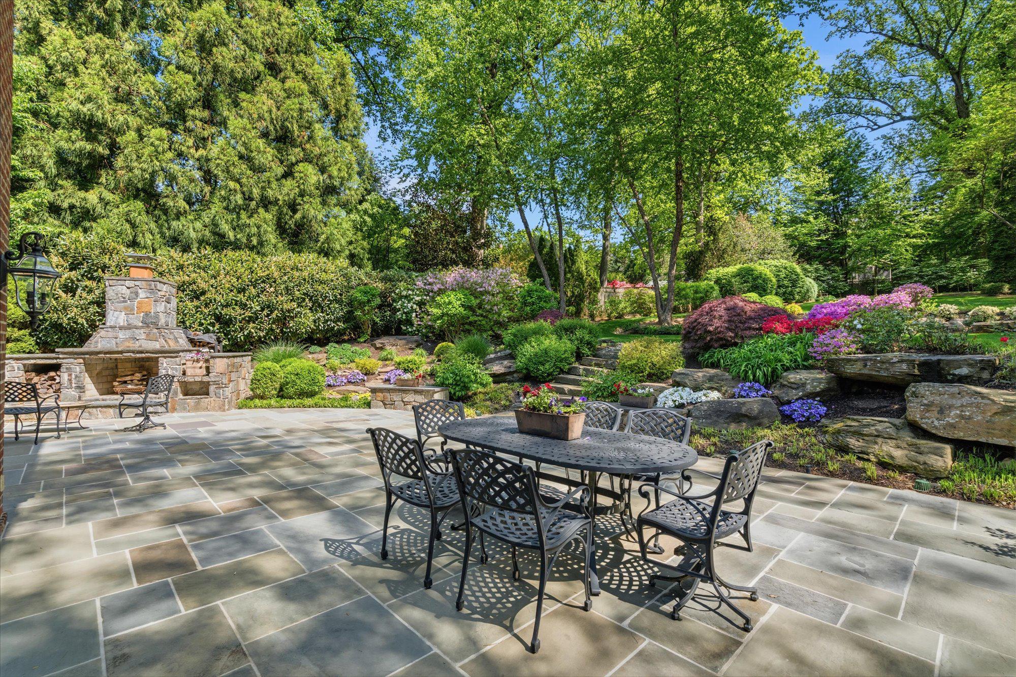 FOGGYS PASTURE - Residential