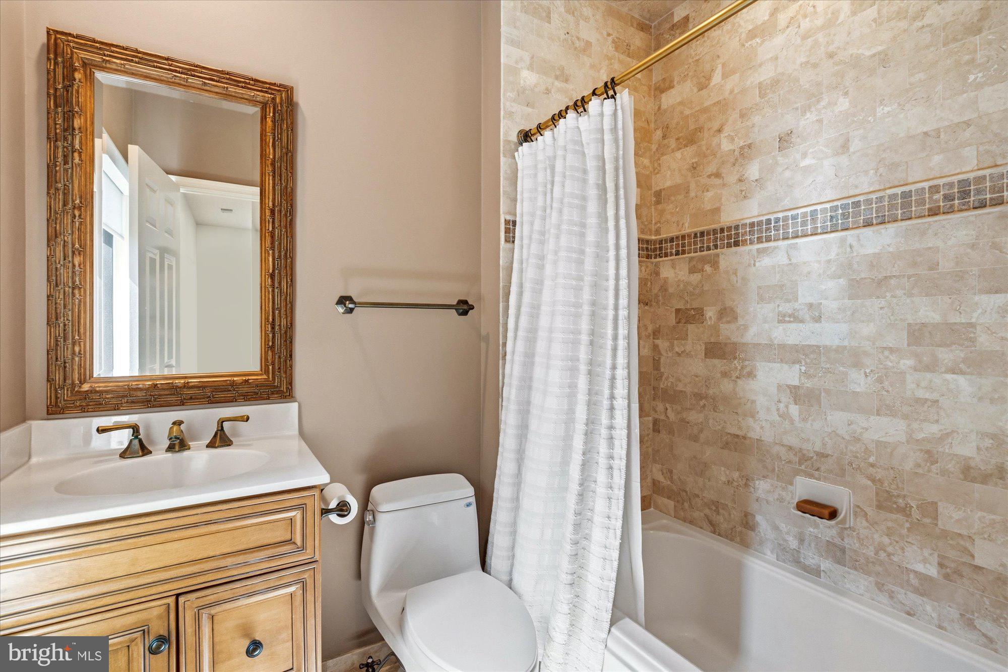 FOGGYS PASTURE - Residential