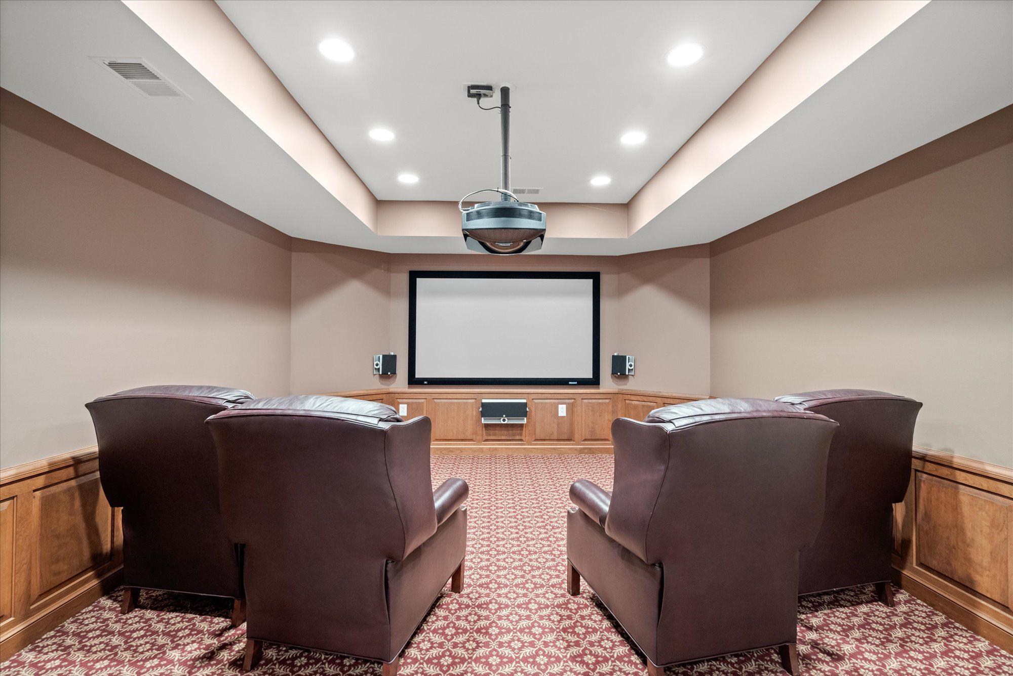 FOGGYS PASTURE - Residential