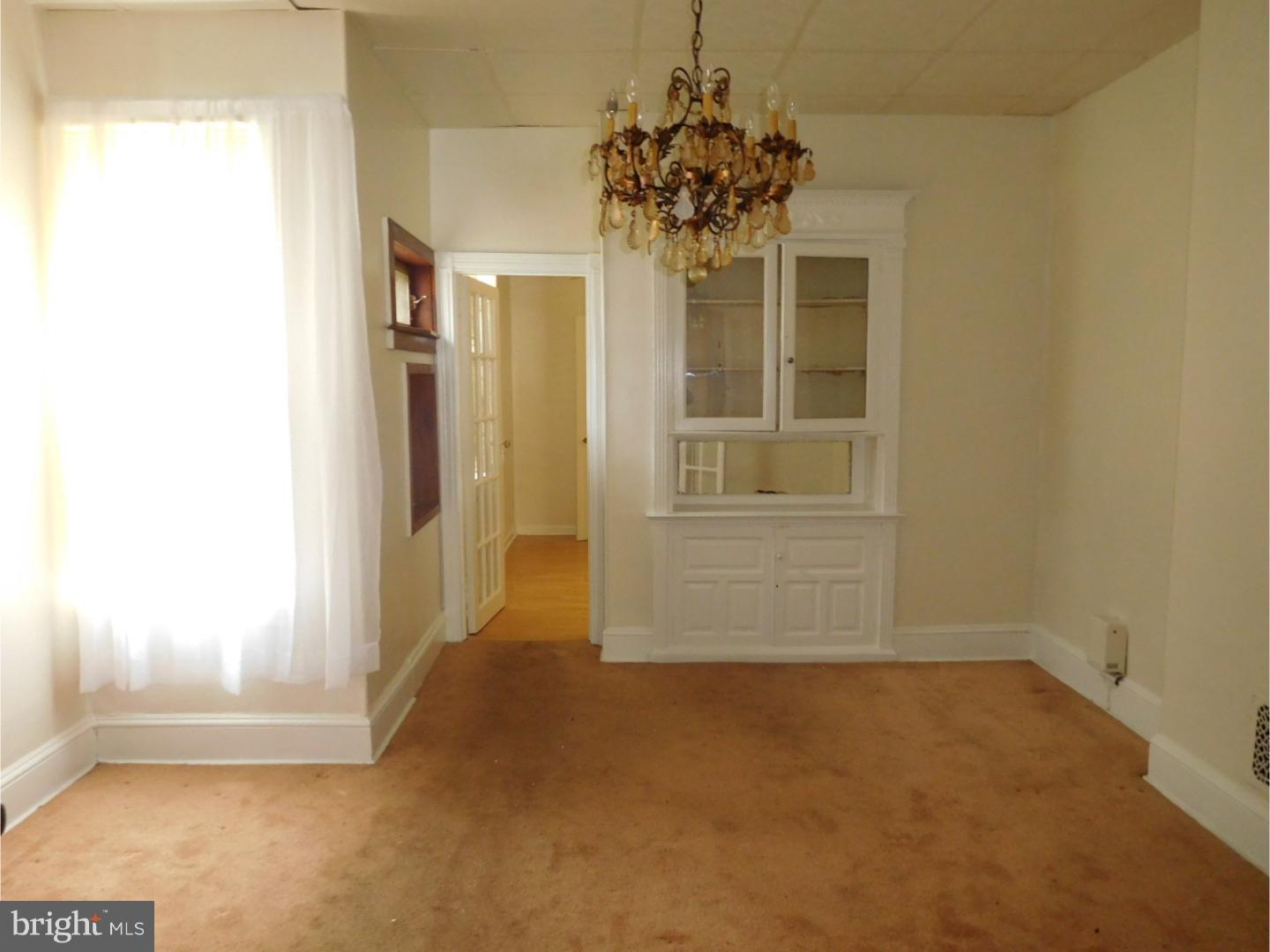 WALNUT HILL - Residential