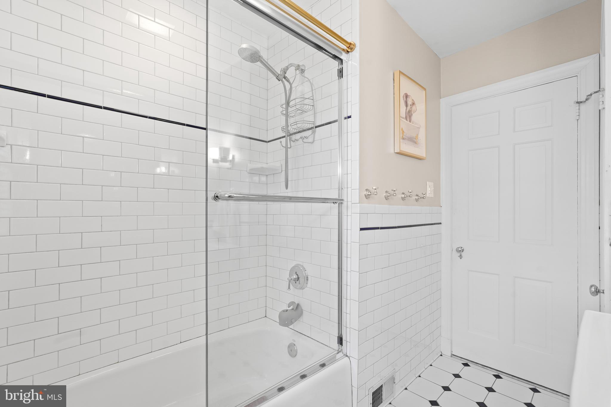 GREATER HOMELAND HISTORIC DISTRICT - Residential