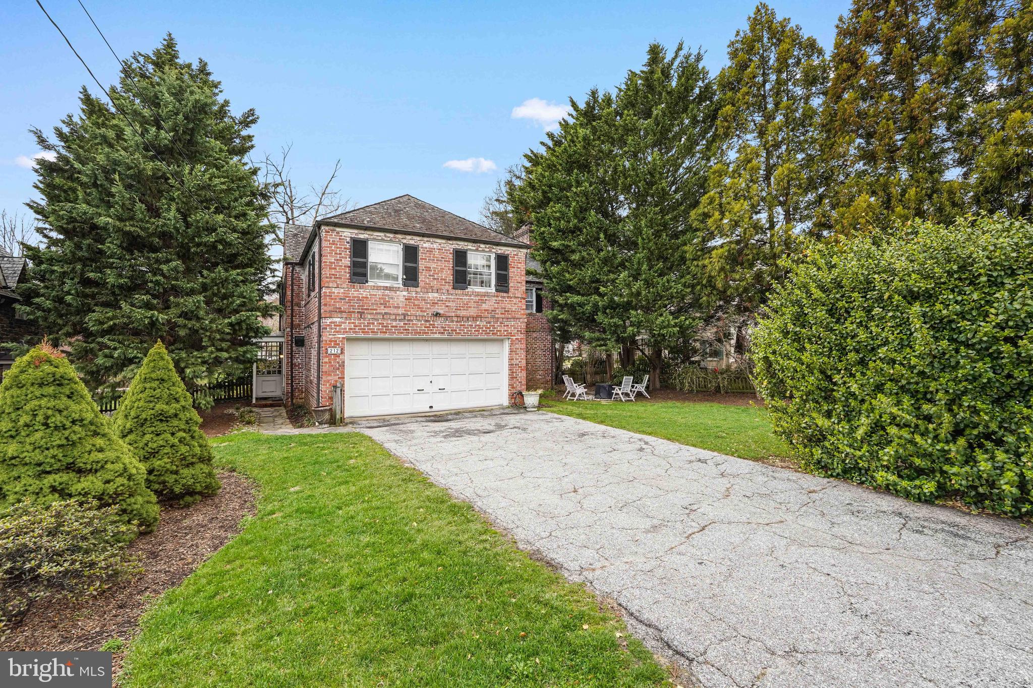 GREATER HOMELAND HISTORIC DISTRICT - Residential