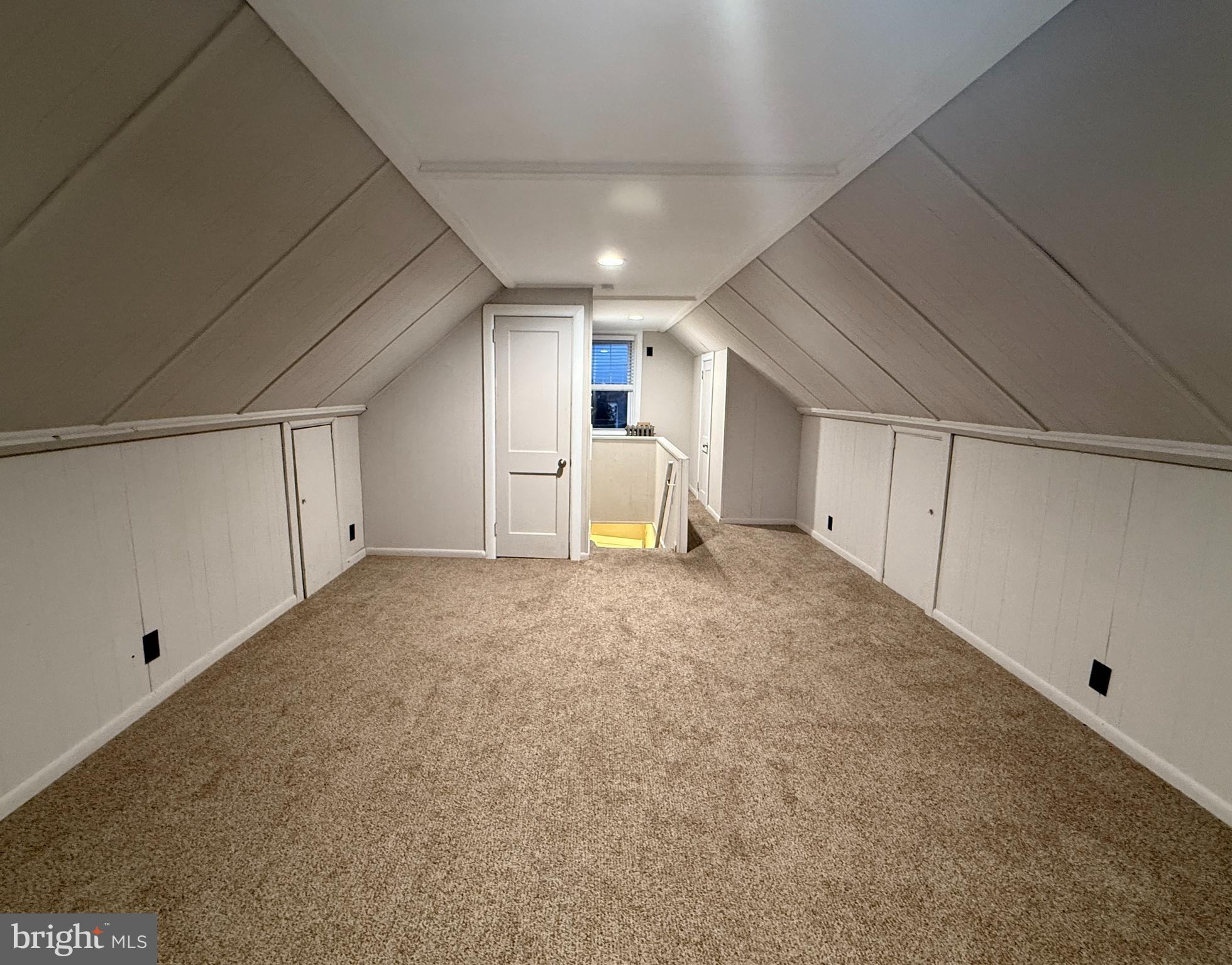 MANOA - Residential Lease