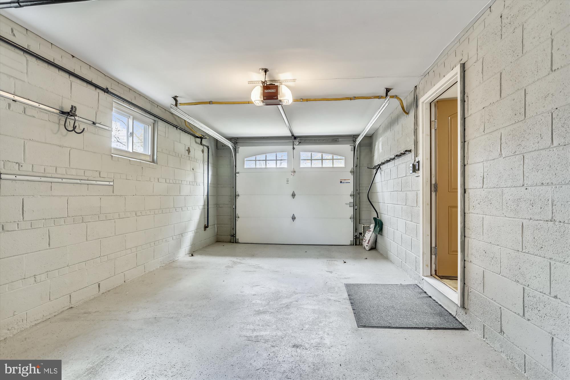 MERRIMACK PARK - Residential Lease