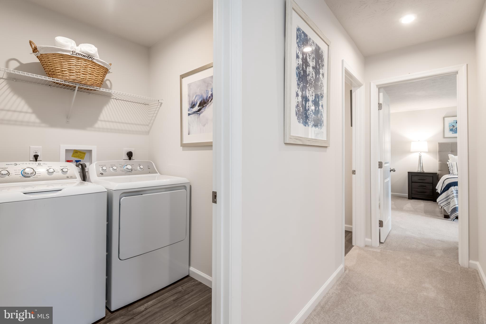 CARDINAL POINTE - Residential