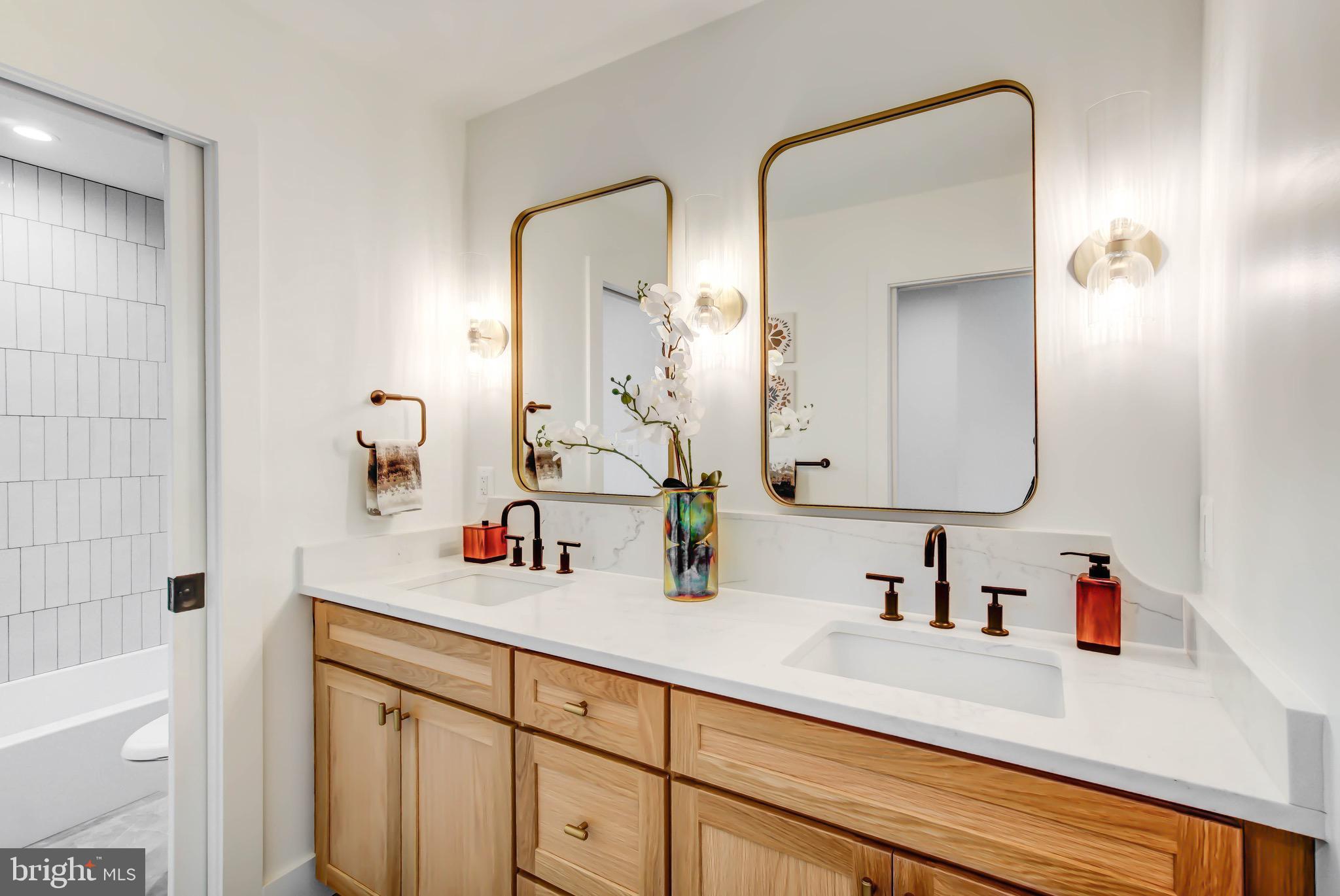 LYON PARK - Residential