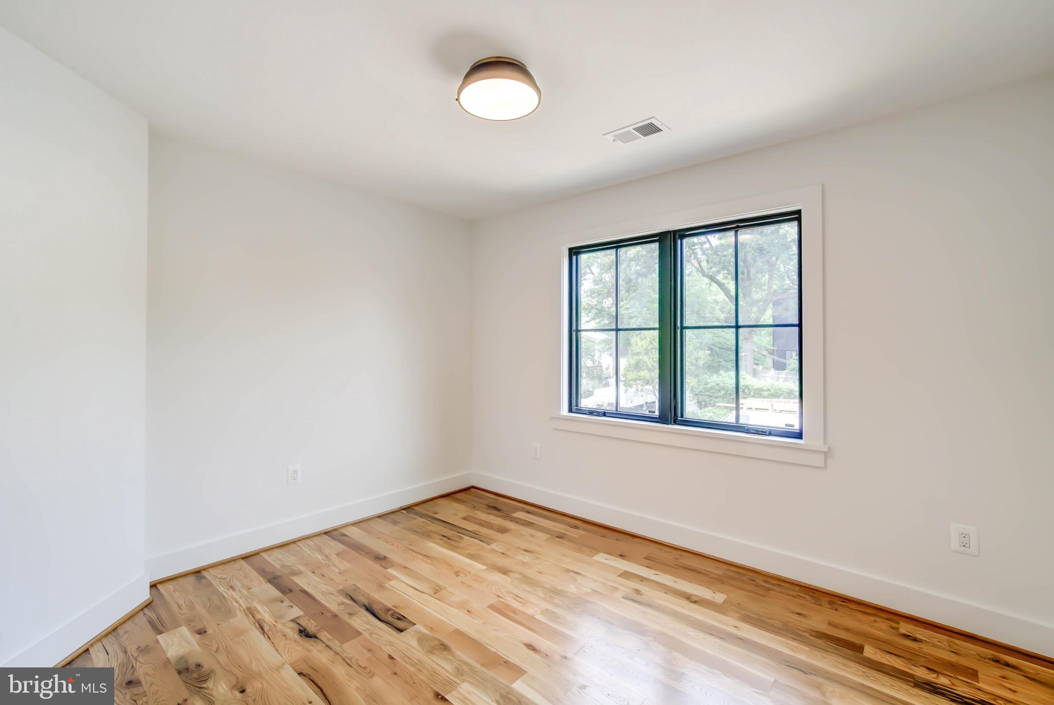 LYON PARK - Residential