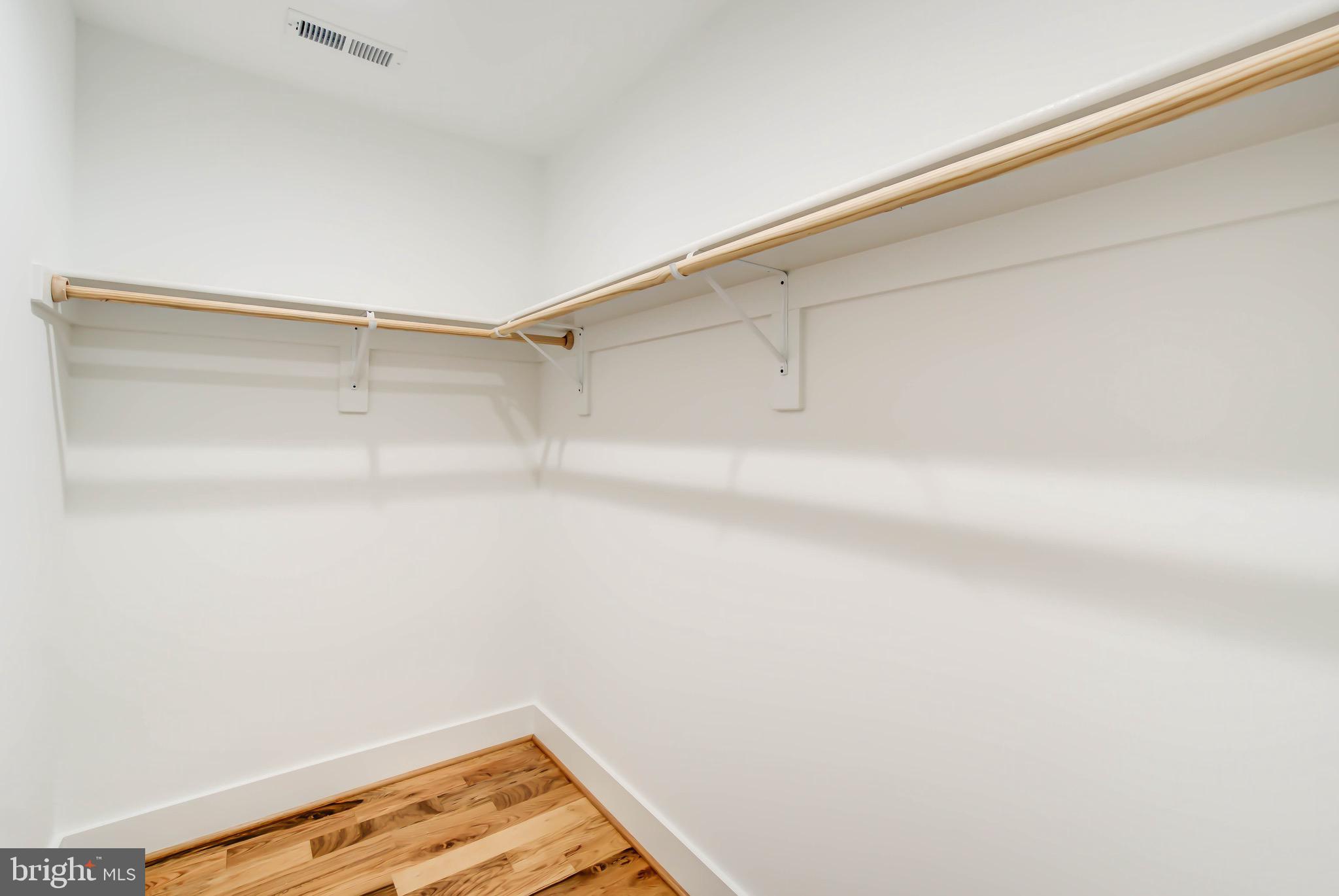 LYON PARK - Residential