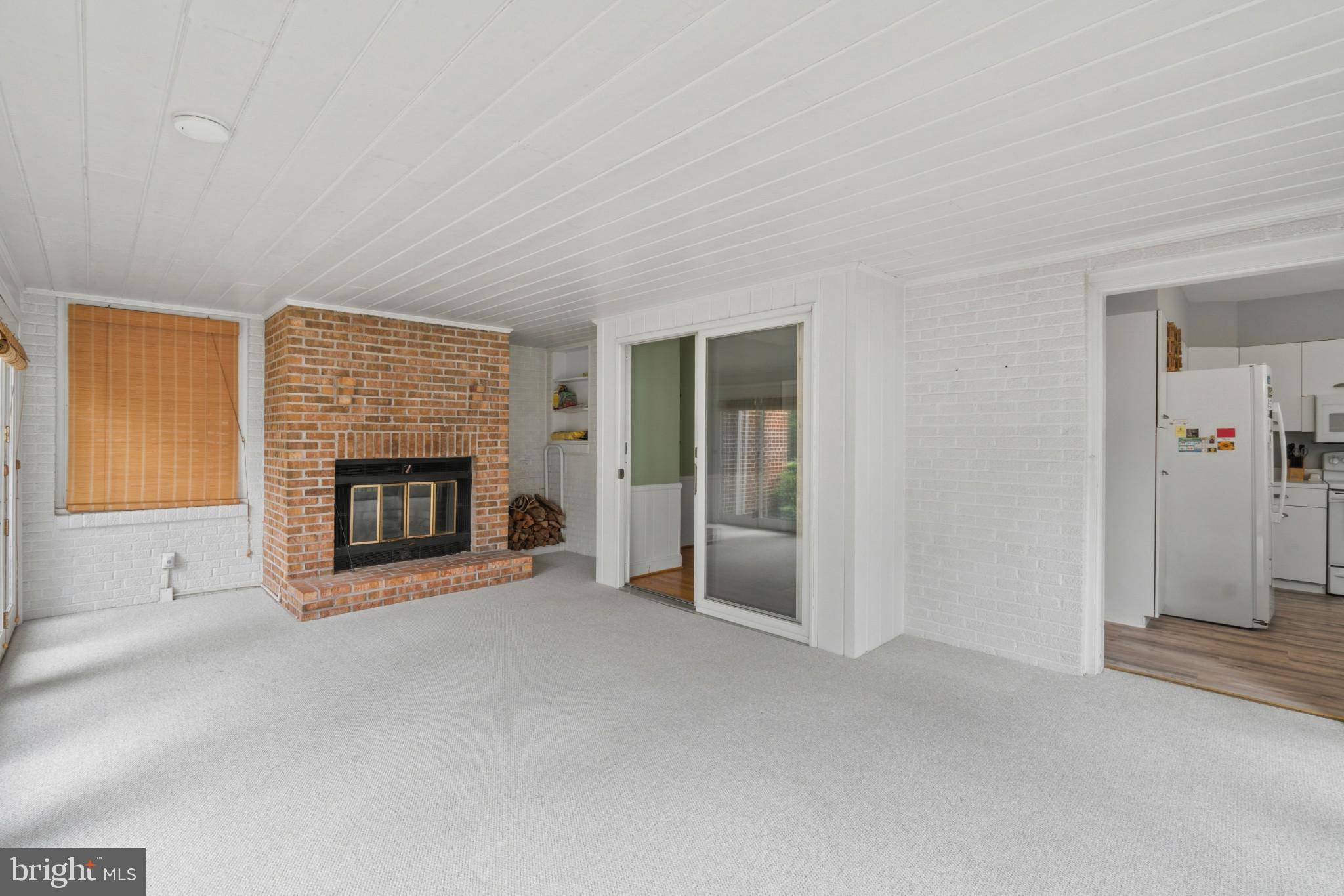 KNOLLWOOD - Residential