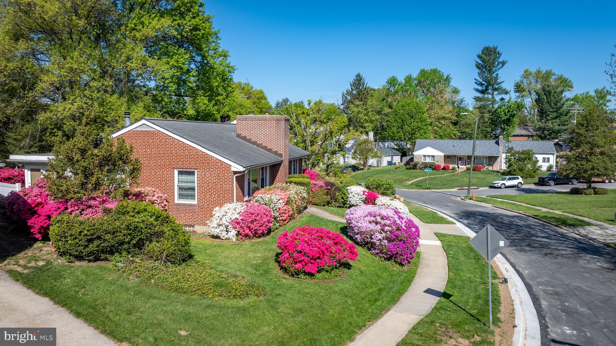 KNOLLWOOD - Residential