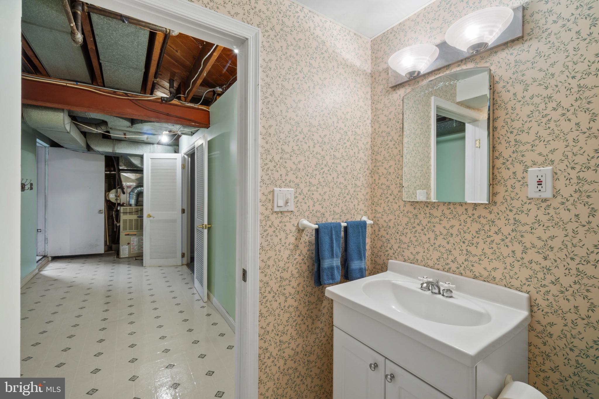 KNOLLWOOD - Residential