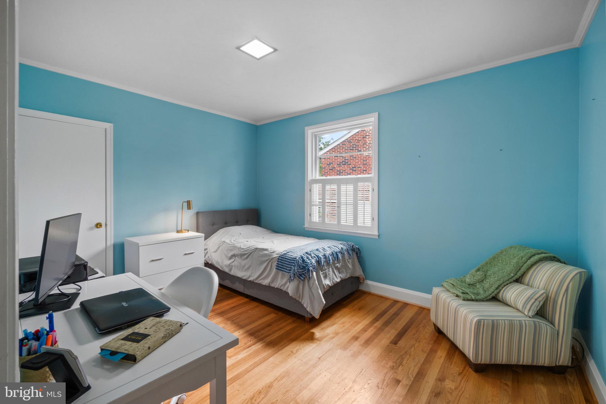 KNOLLWOOD - Residential