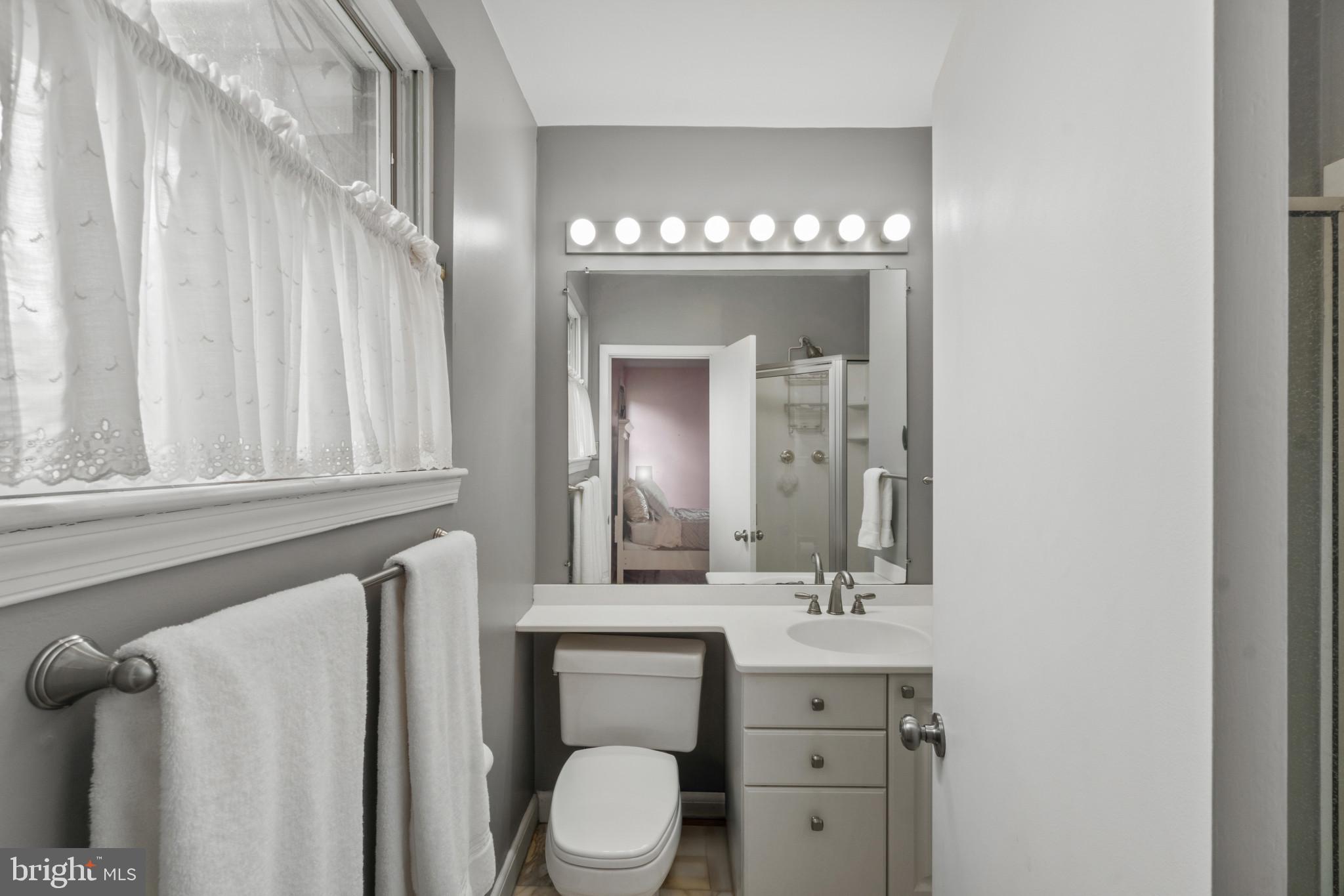 KNOLLWOOD - Residential