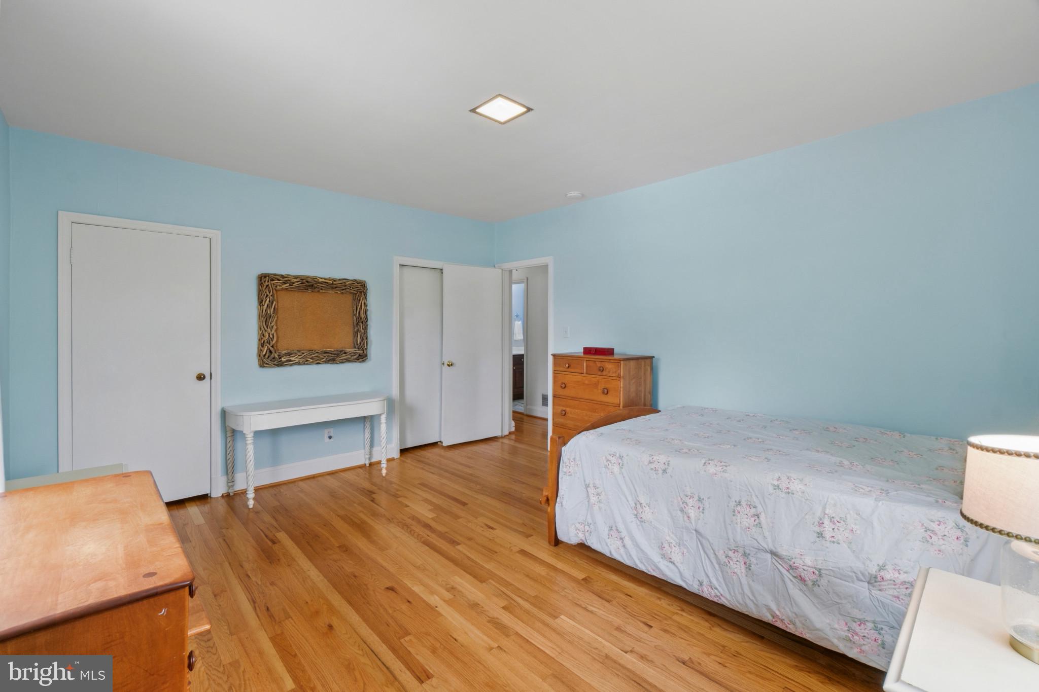 KNOLLWOOD - Residential