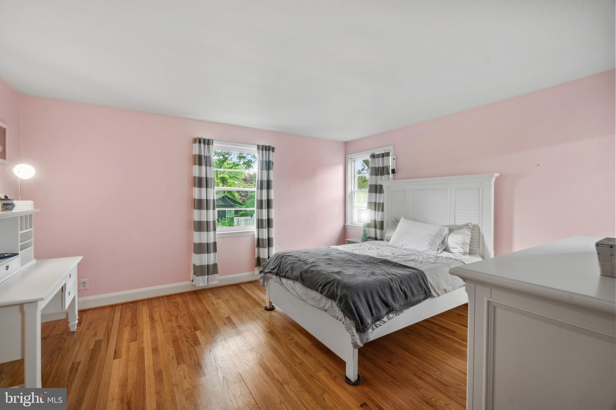 KNOLLWOOD - Residential