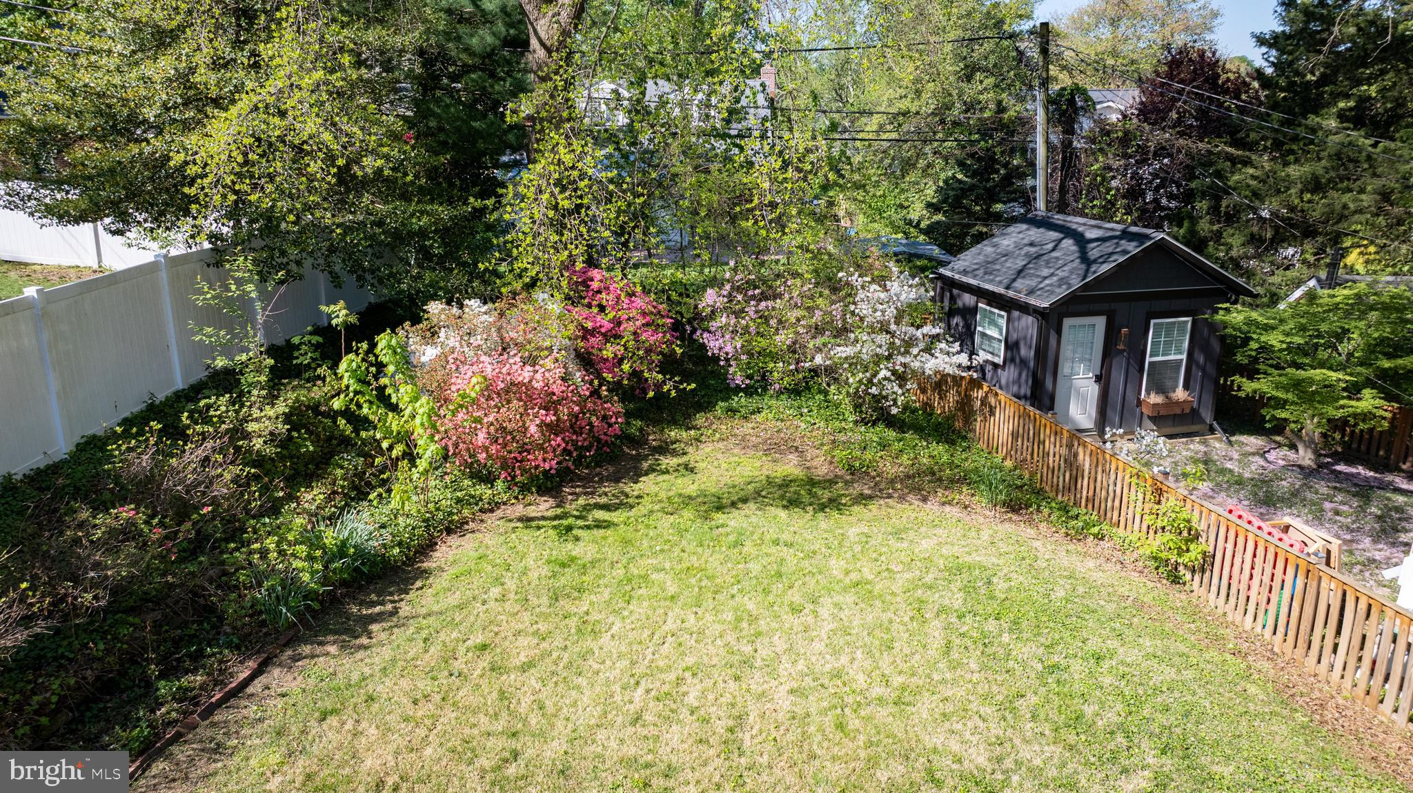KNOLLWOOD - Residential