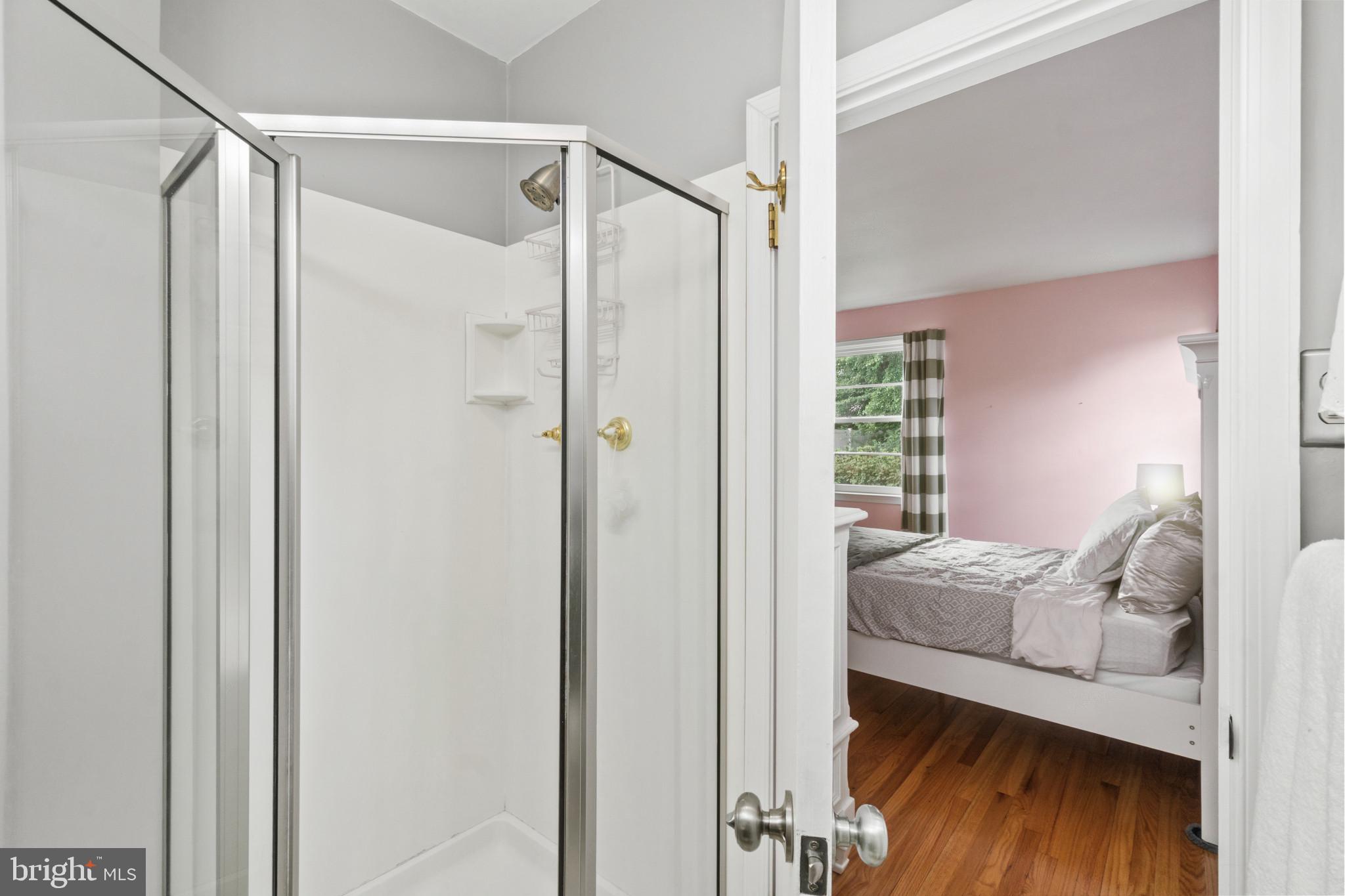 KNOLLWOOD - Residential
