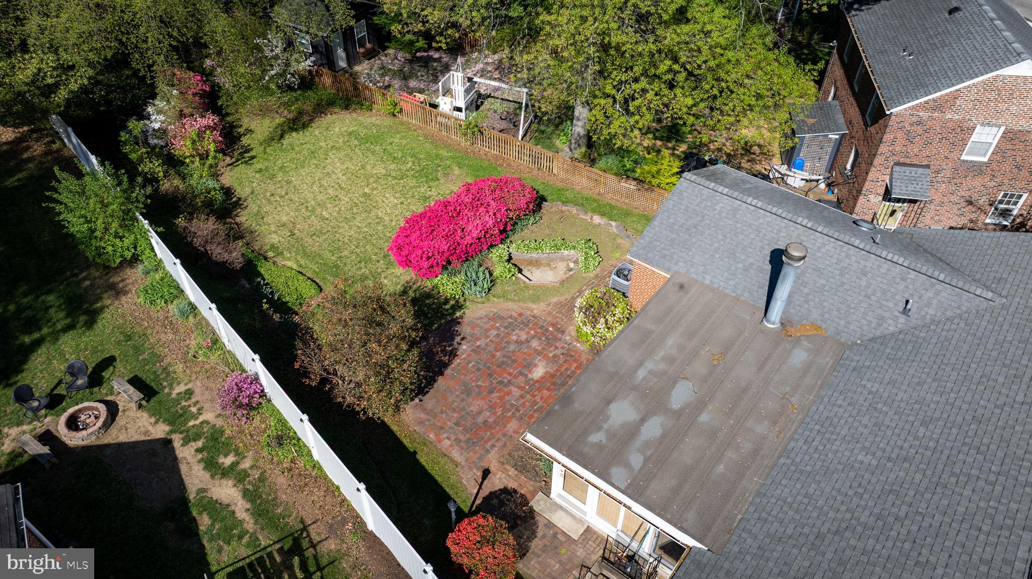 KNOLLWOOD - Residential