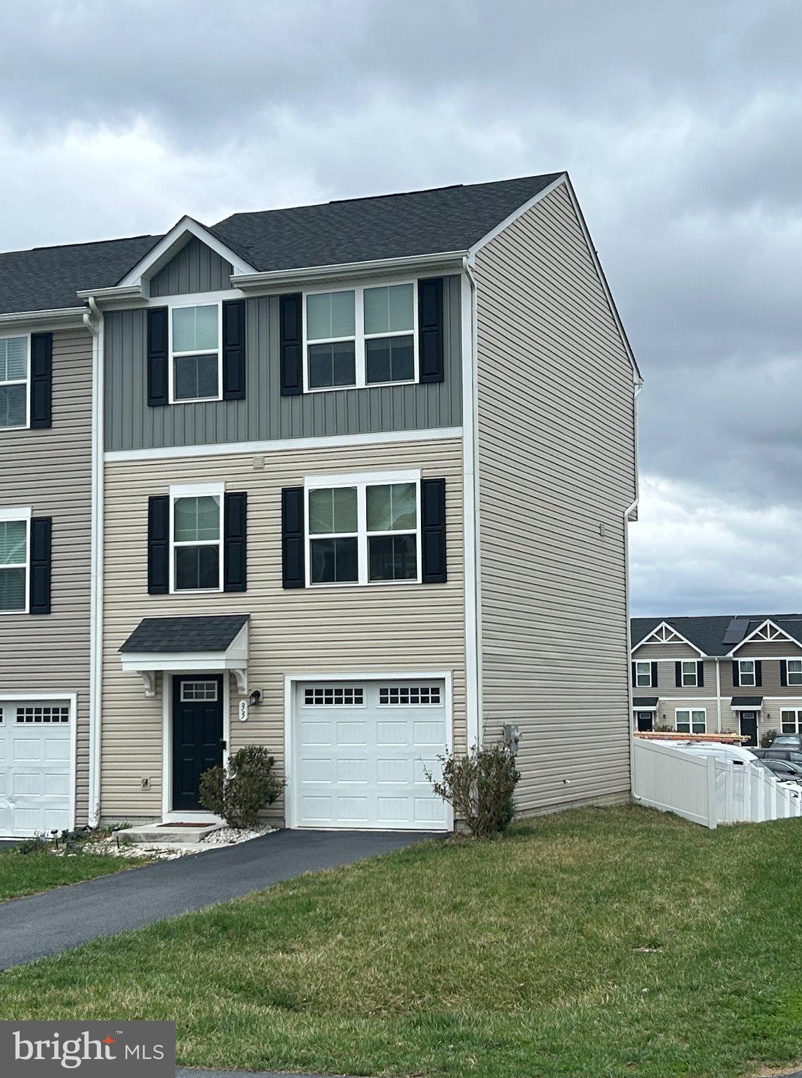 33 SEBAGO PLACE