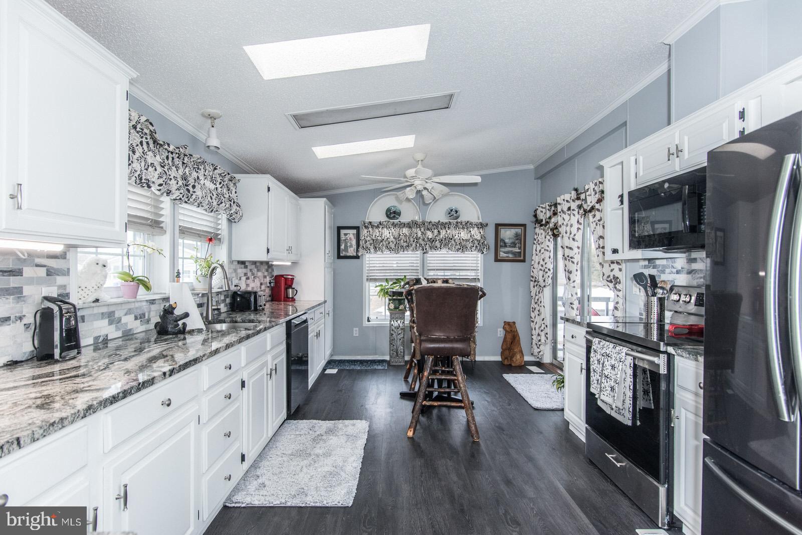 BUCKINGHAM SPRINGS - Residential