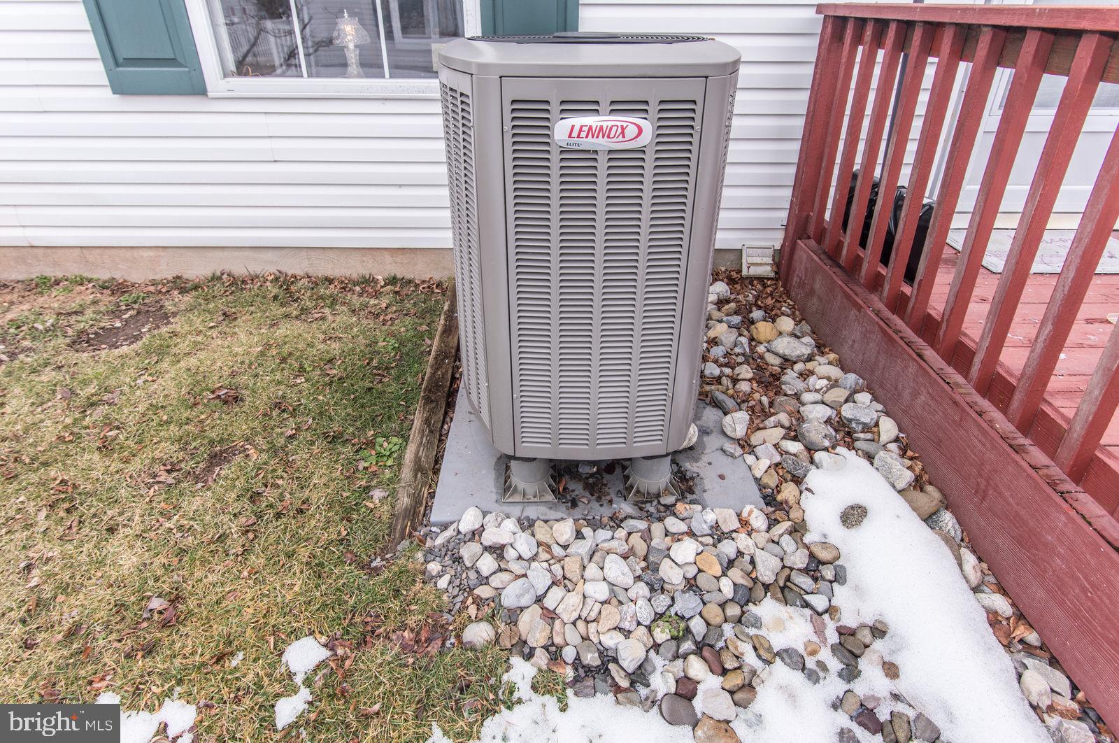 BUCKINGHAM SPRINGS - Residential