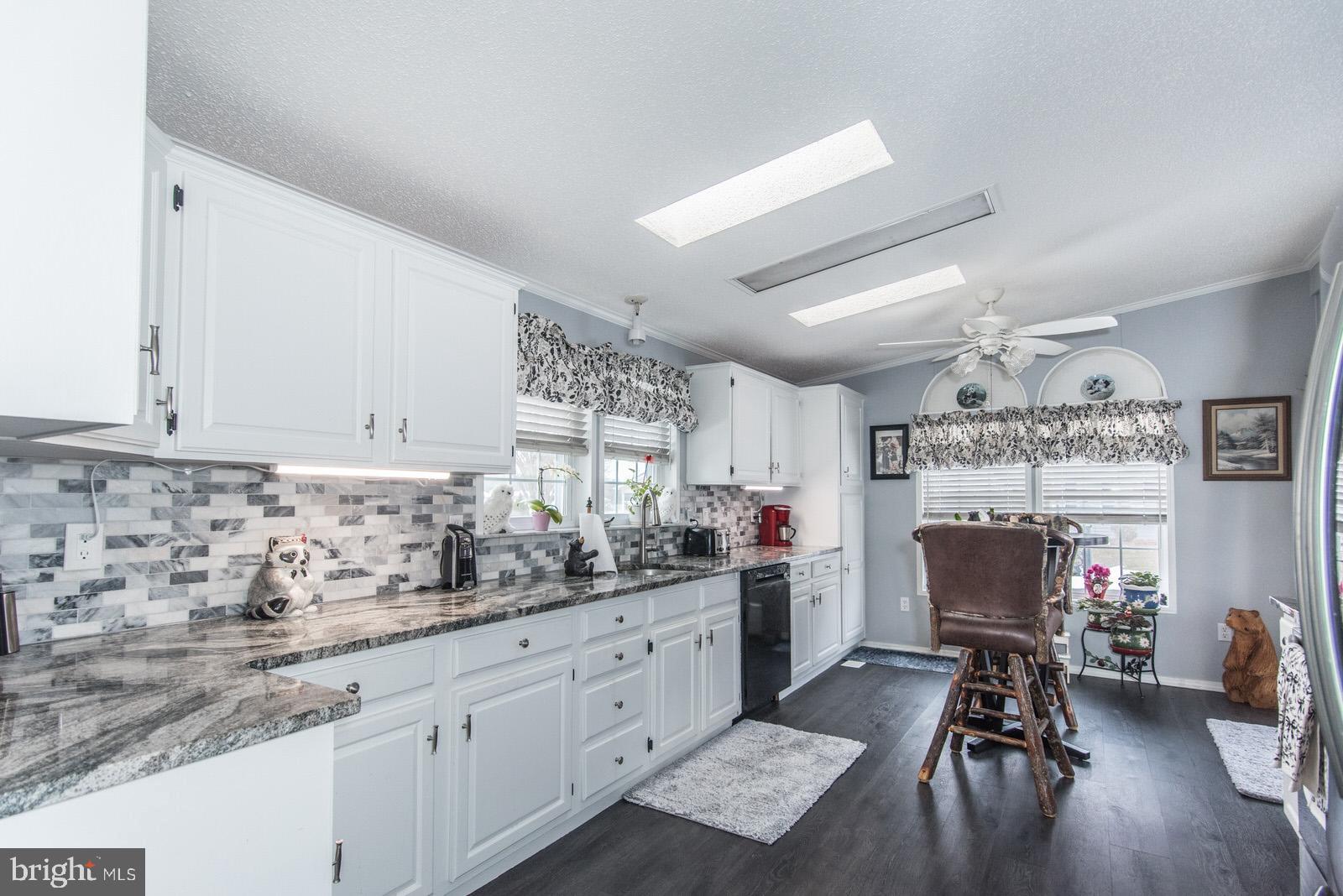 BUCKINGHAM SPRINGS - Residential