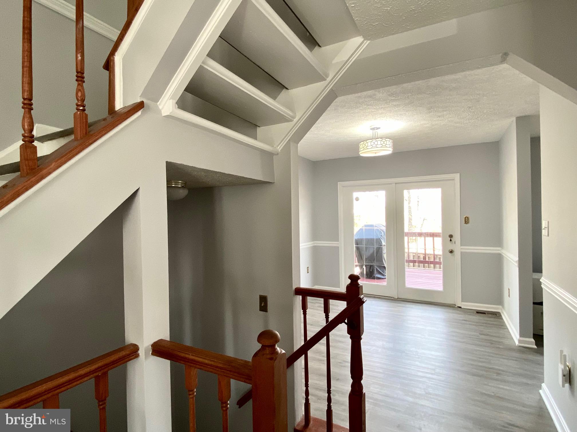 GUNNERS LAKE VILLAGE - Residential