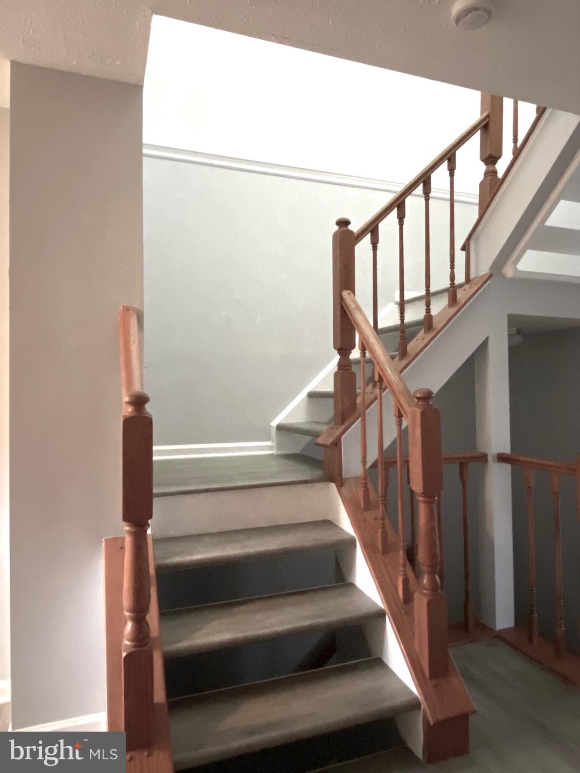 GUNNERS LAKE VILLAGE - Residential