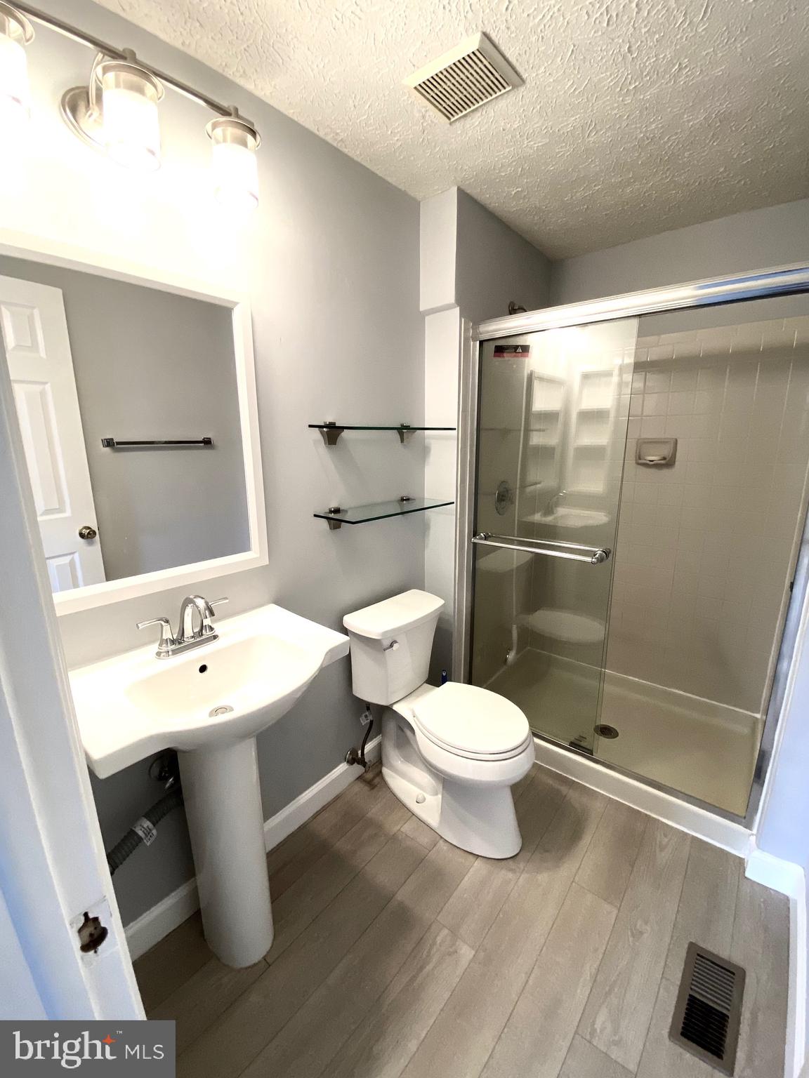 GUNNERS LAKE VILLAGE - Residential