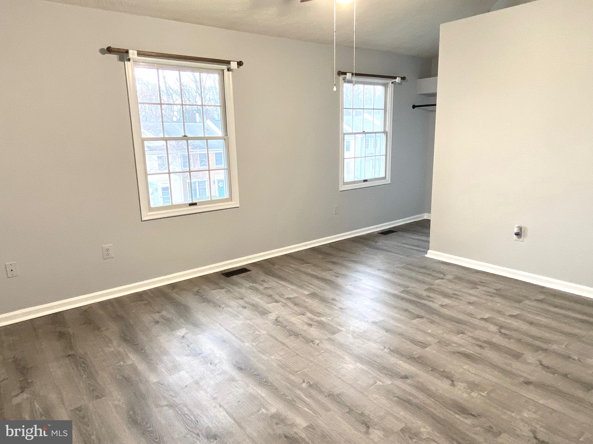 GUNNERS LAKE VILLAGE - Residential