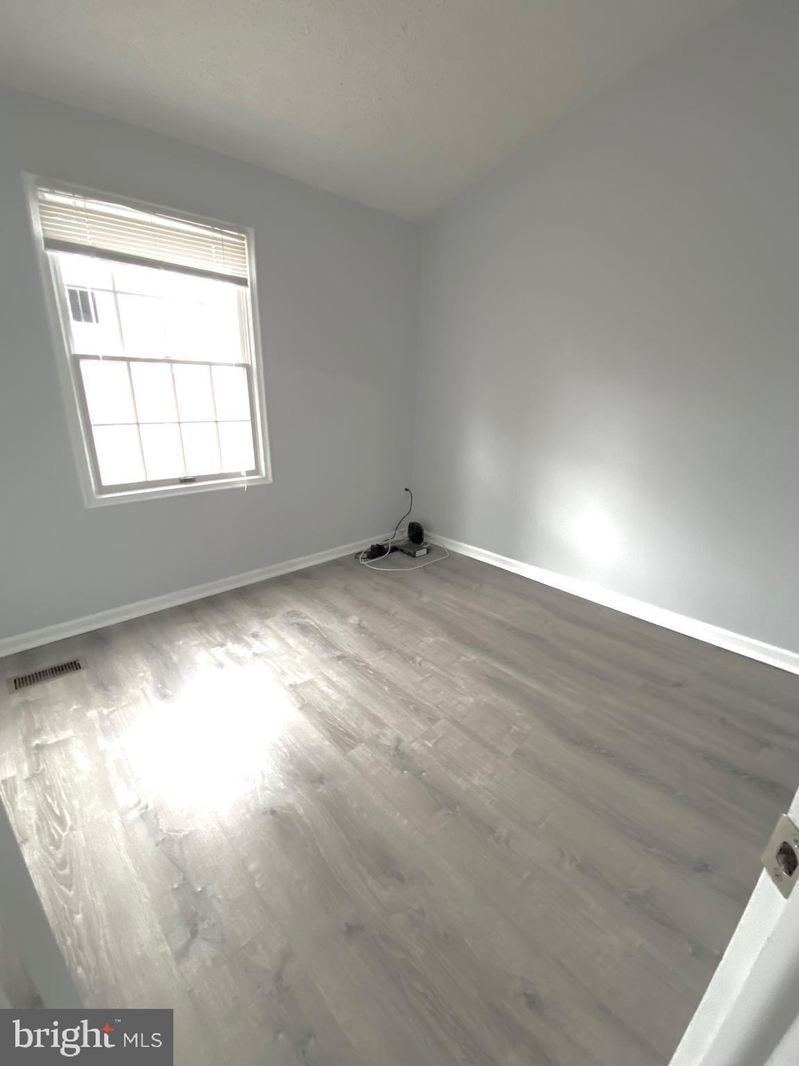 GUNNERS LAKE VILLAGE - Residential