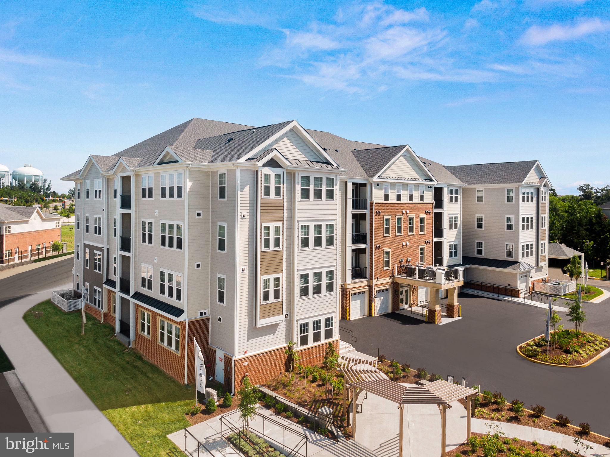 POTOMAC STATION MARKETPLACE - Residential