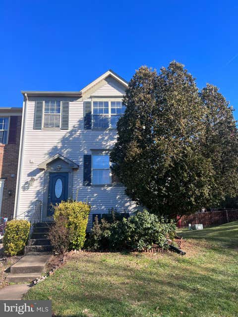 Townhouse For Rent - 7419 Courtland Circle<br/> Prince William County, MANASSAS, VA 20111